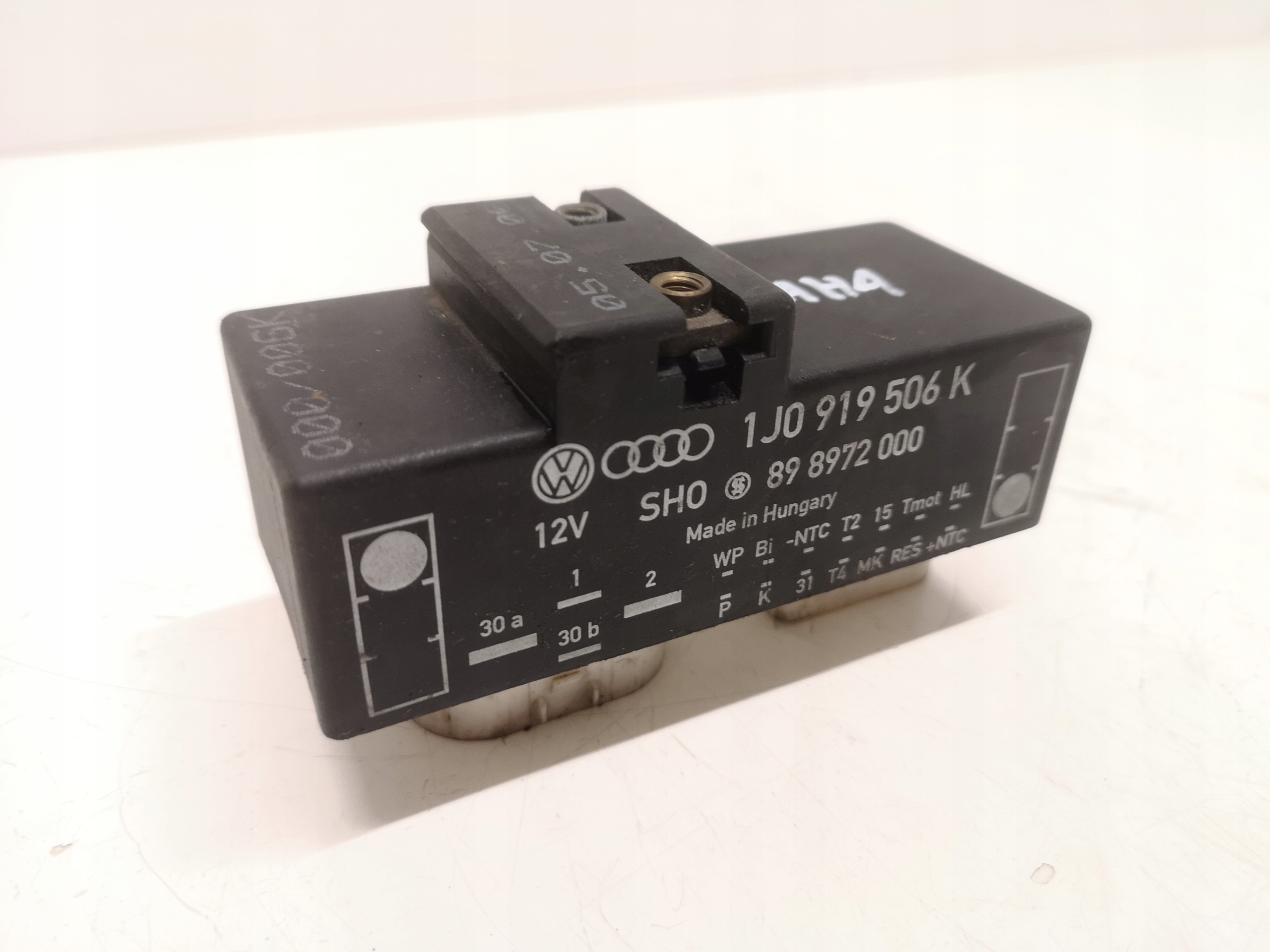 GOLF IV BORA 97-КОНТРОЛЕР ВЕНТИЛЯТОРА 1J0919506K