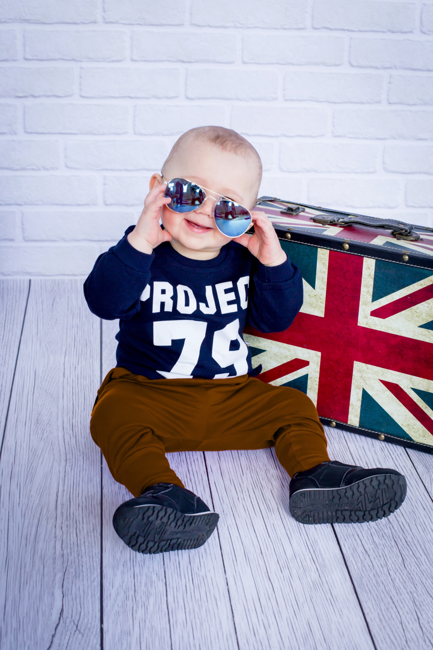 Brązowe spodnie chłopięce wiosna jesień 116 ROBIK Wiek dziecka 5 lat +