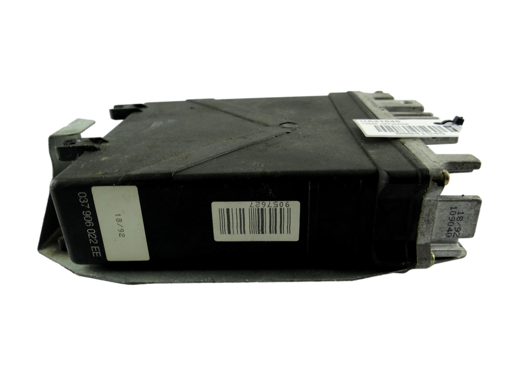 control unit of the engine AUDI 80 2.0 8V 037 906 022 EE