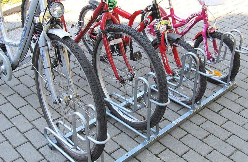 STOJAK NA ROWERY ROWER RAD-4 OCYNK ROWEROWE 24H Model STOJAK
