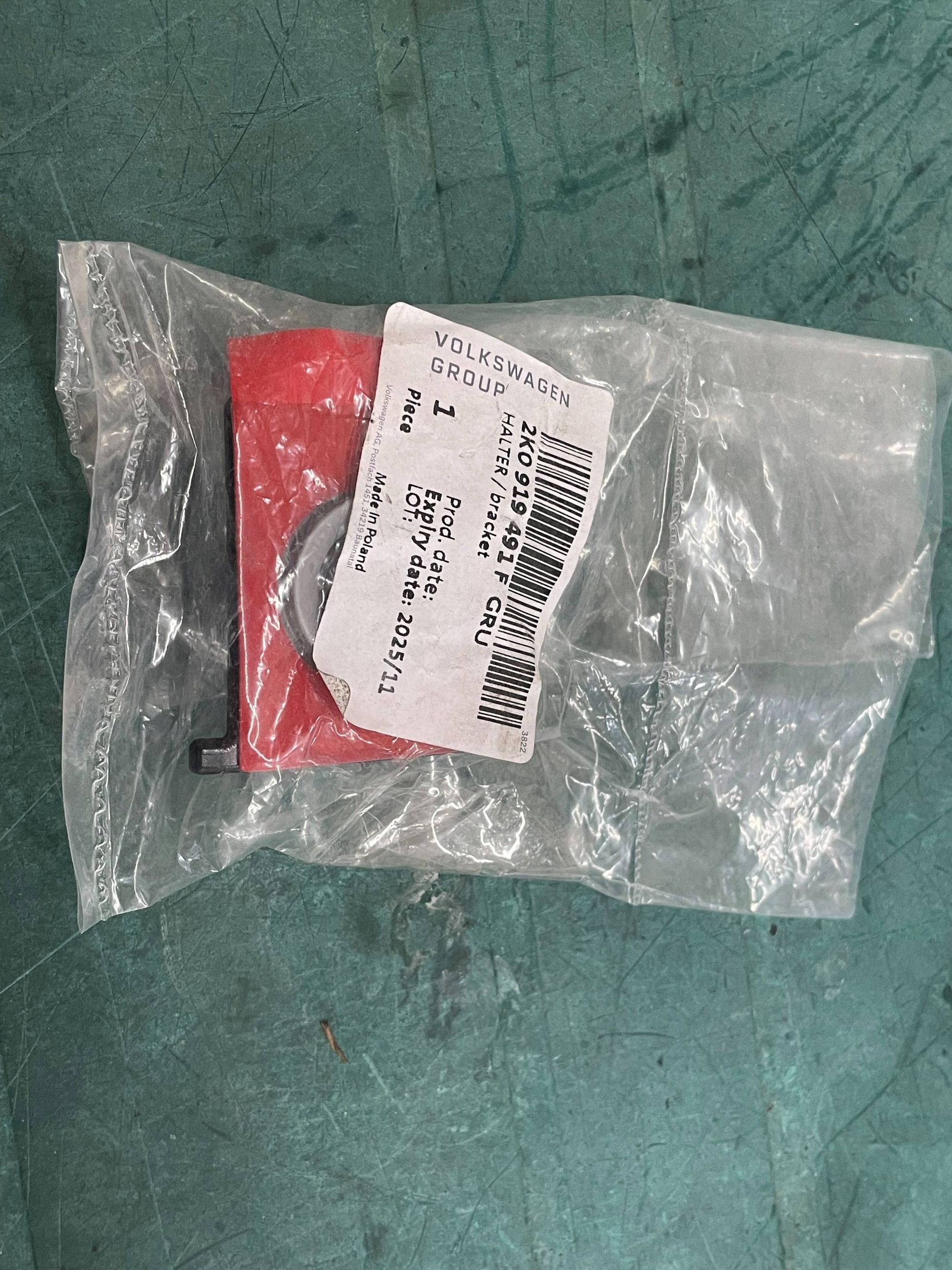VW CADDY bracket holder of the sensor PDC 2K0919491B !A