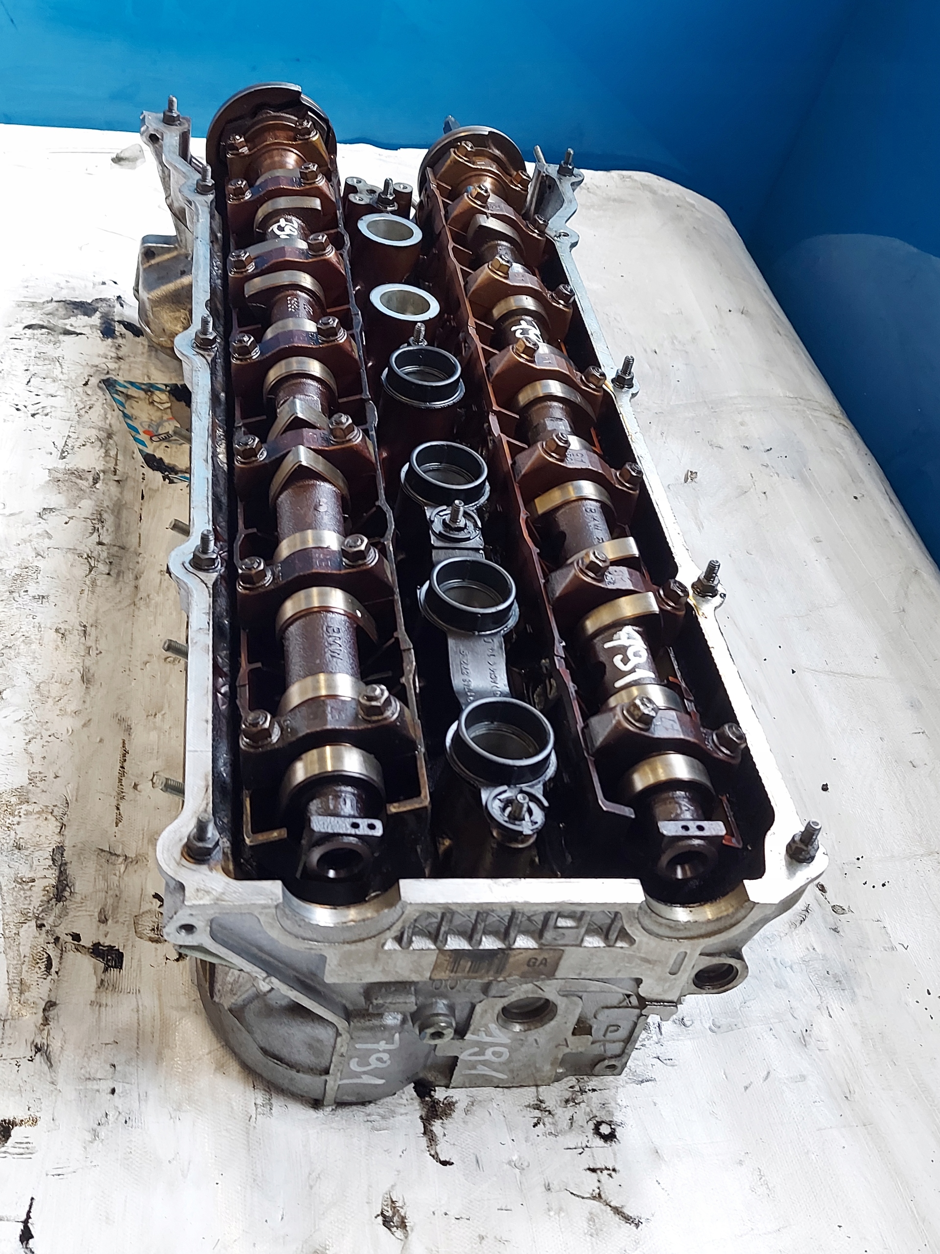 head. BMW E39 2.2 R6 1436812