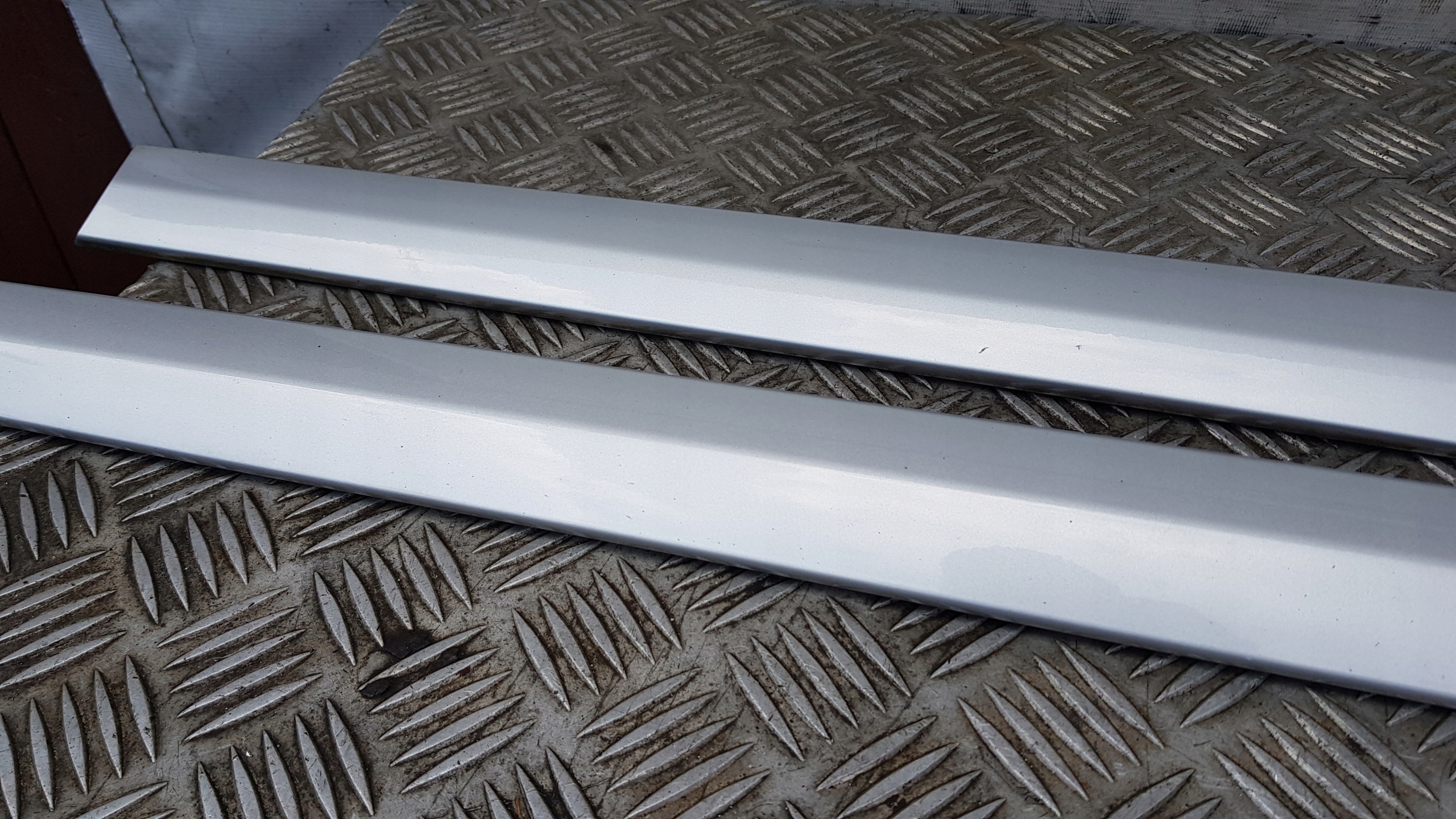 MERCEDES W203 moulding door left right front 744