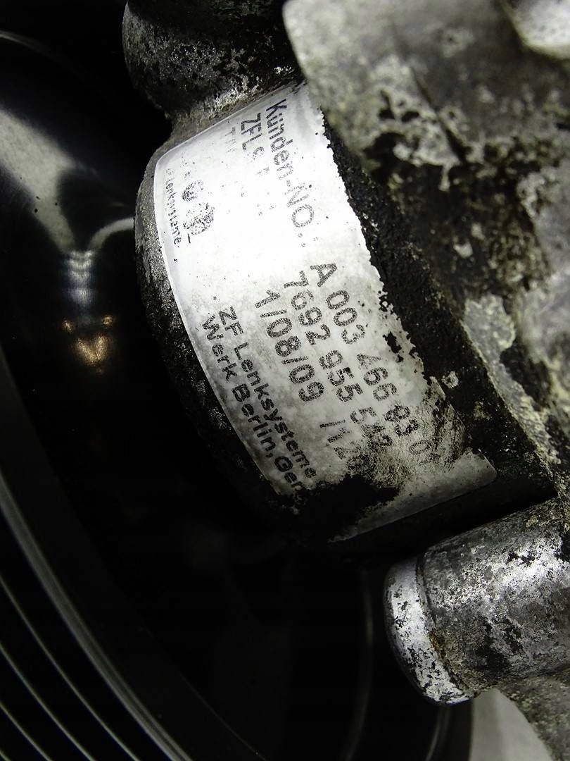 Pompa servosterzo MERCEDES SPRINTER W906 3.0 CDI A0034669301