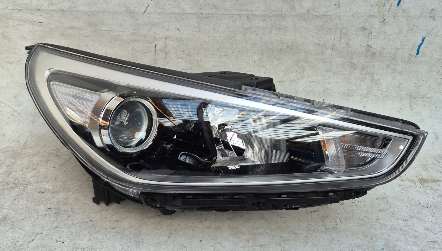 HYUNDAI I30 III 17- light right front front lens 92102-G4000