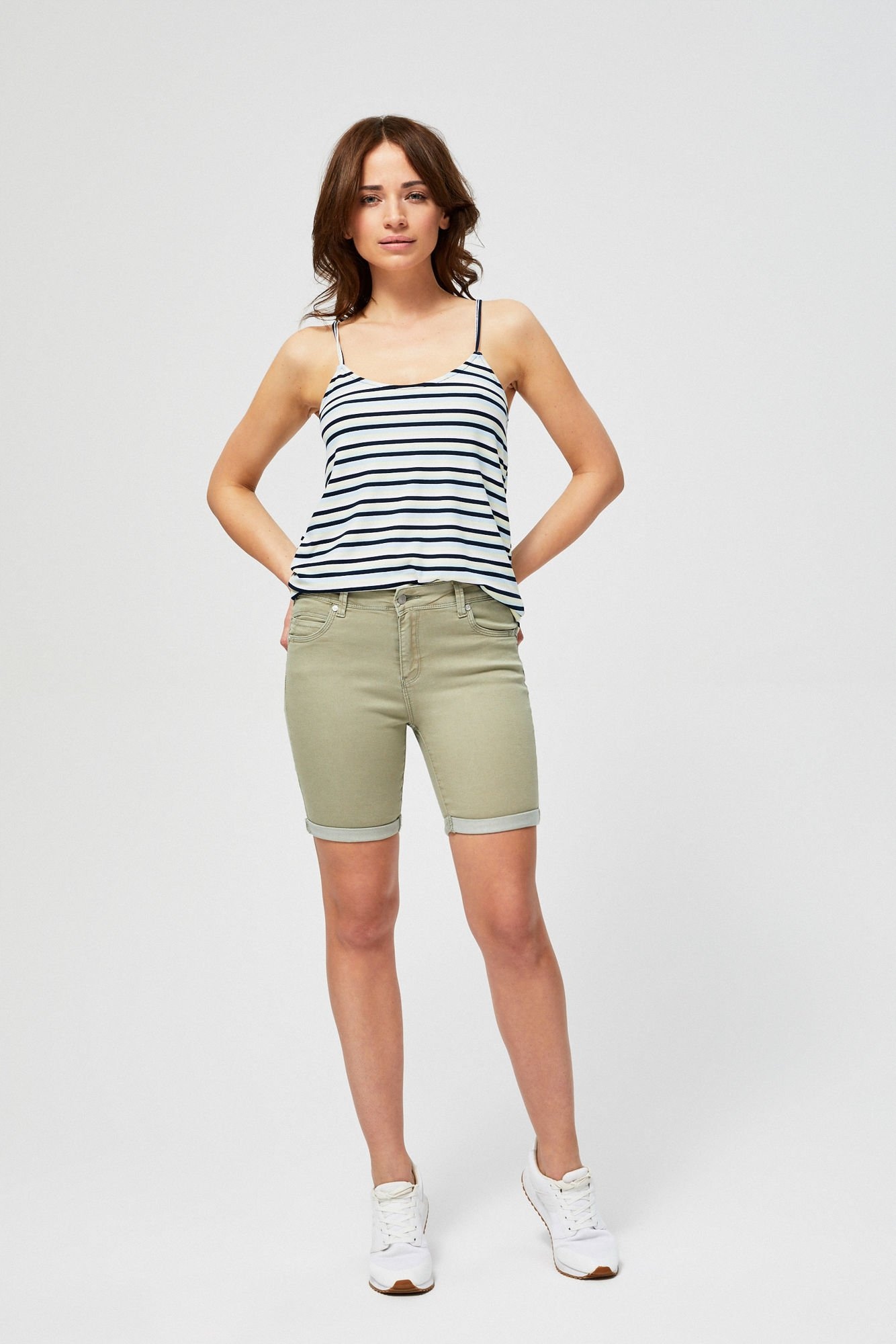 

Moodo Szorty L-SH-2813 Olive; Xs