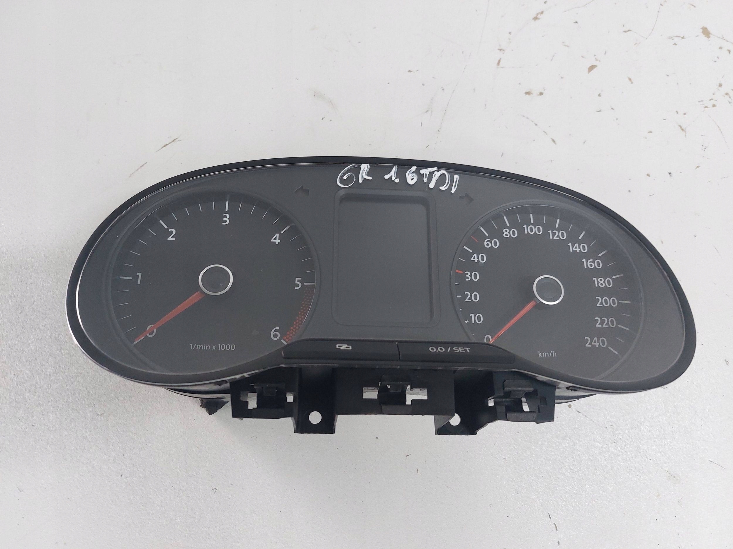 VW POLO 6R 09- dials dials 6R0920861A