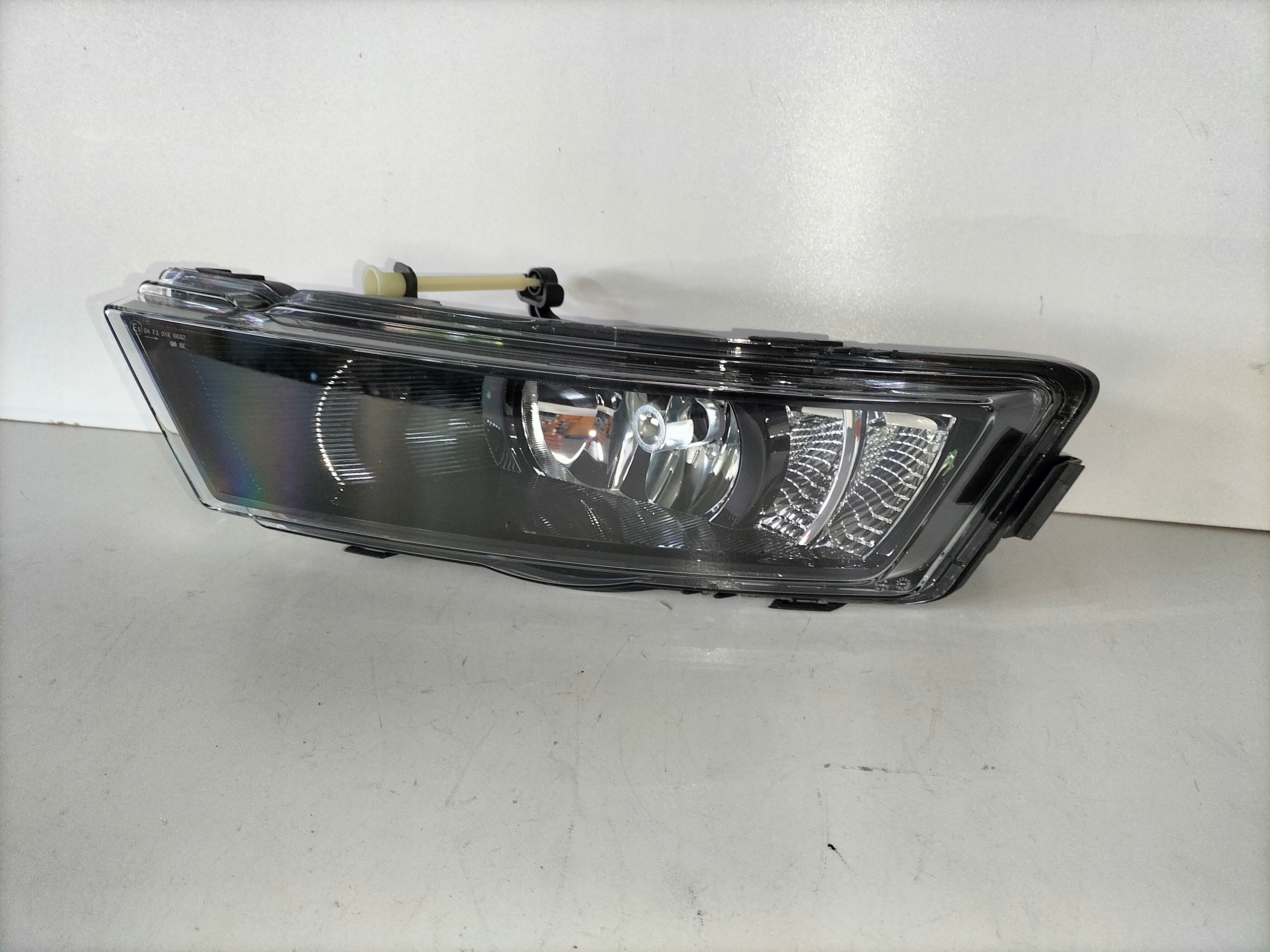 fog light light left SKODA RAPID 12-17 LED