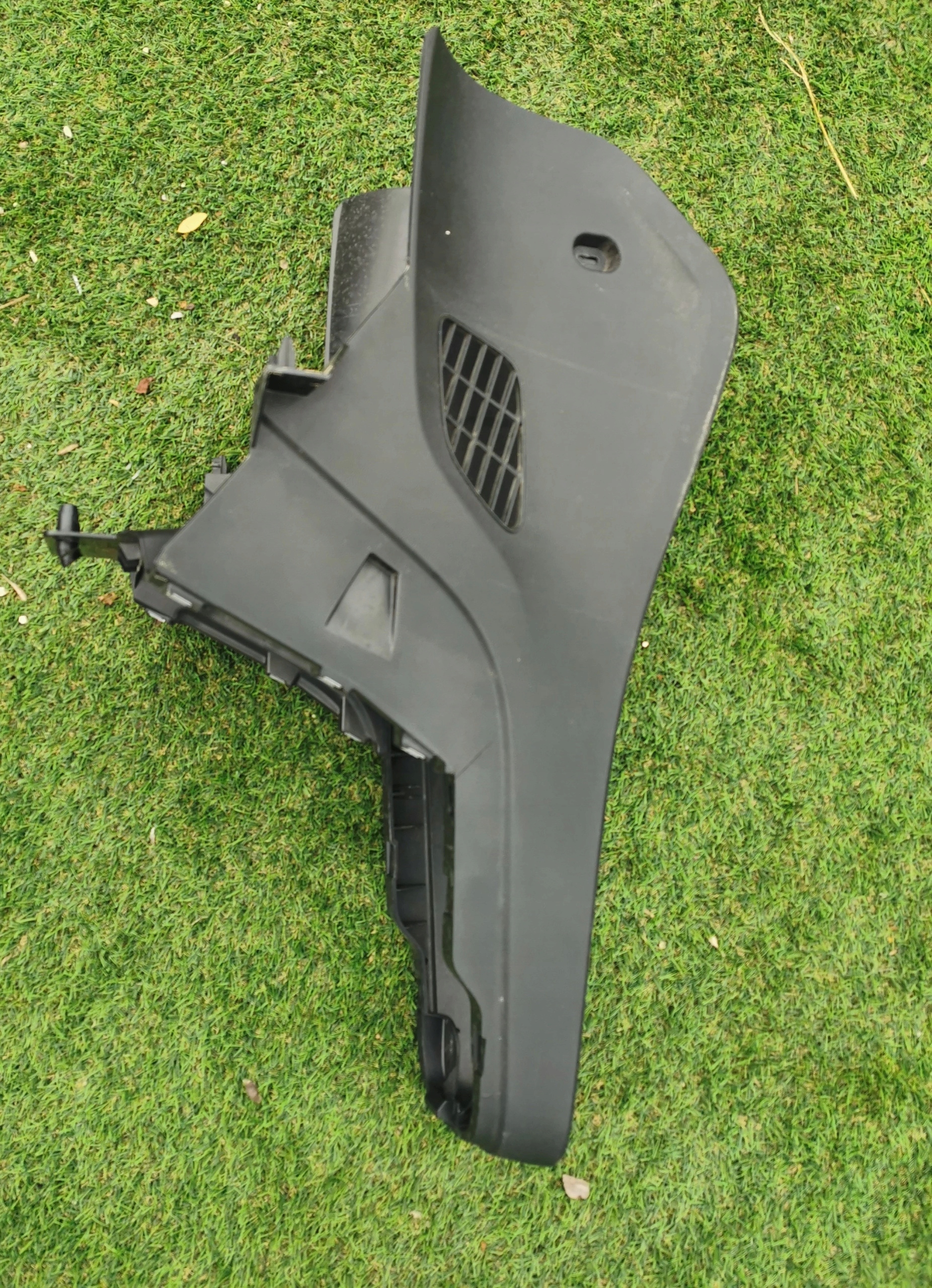 SKODA CITIGO VW UP! SEAT MII TUNEL mitte 1S0863243 1S0863243A 1S0.863.24