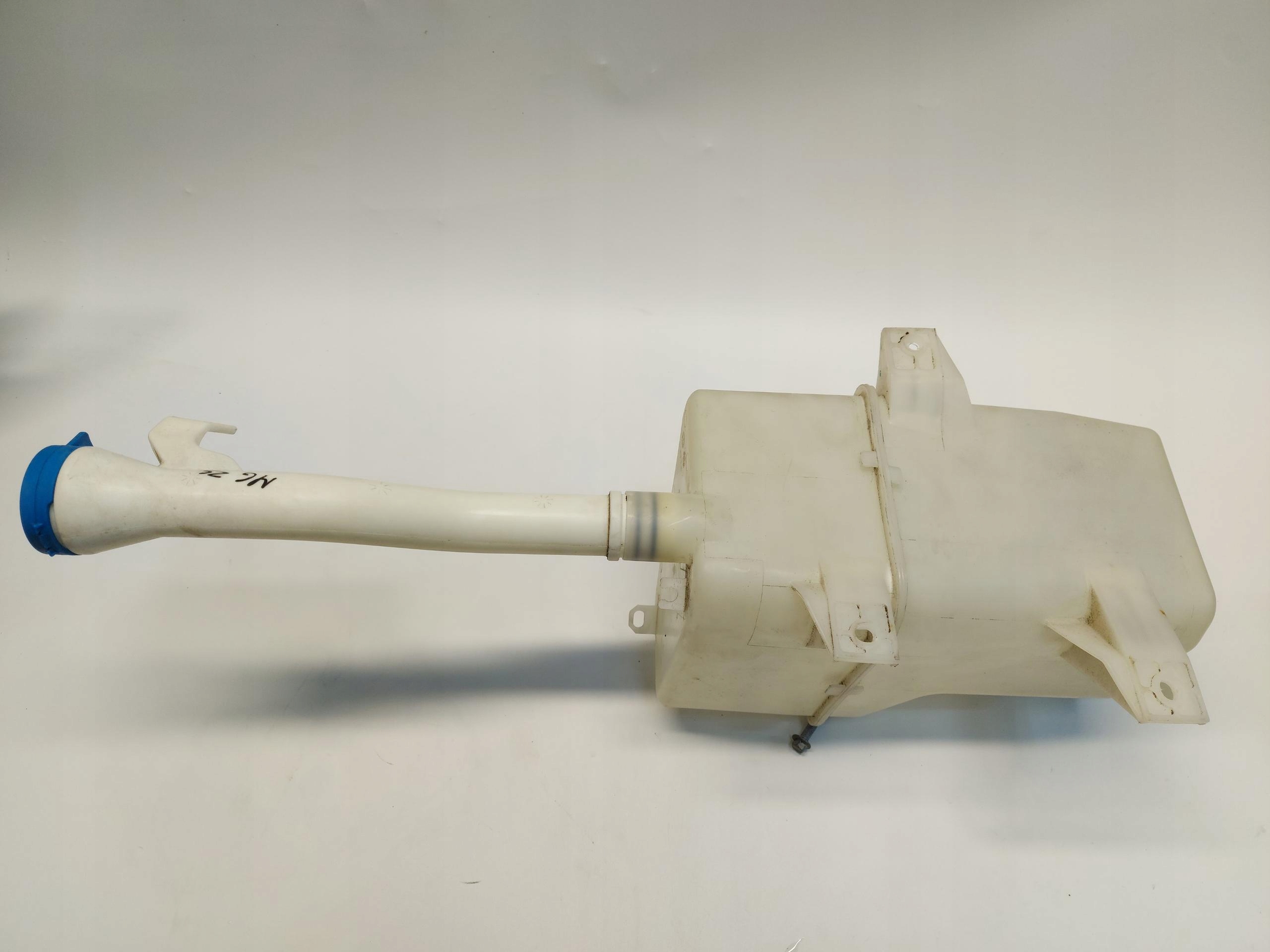 MG ZS Behälter Spritzdüse 000114