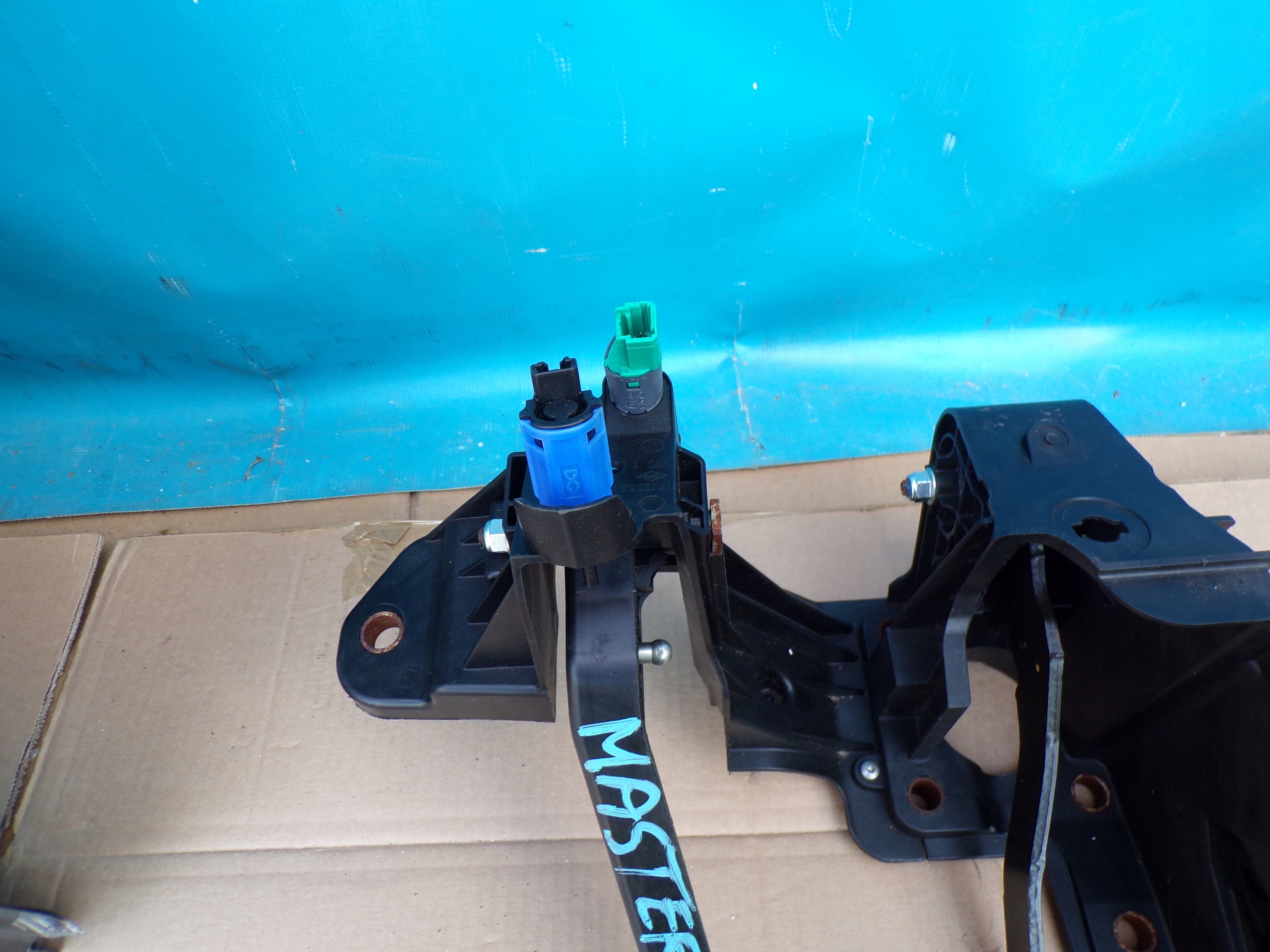 MASTER MOVANO 2.3 DCI 10- pedals holder PEDALOW