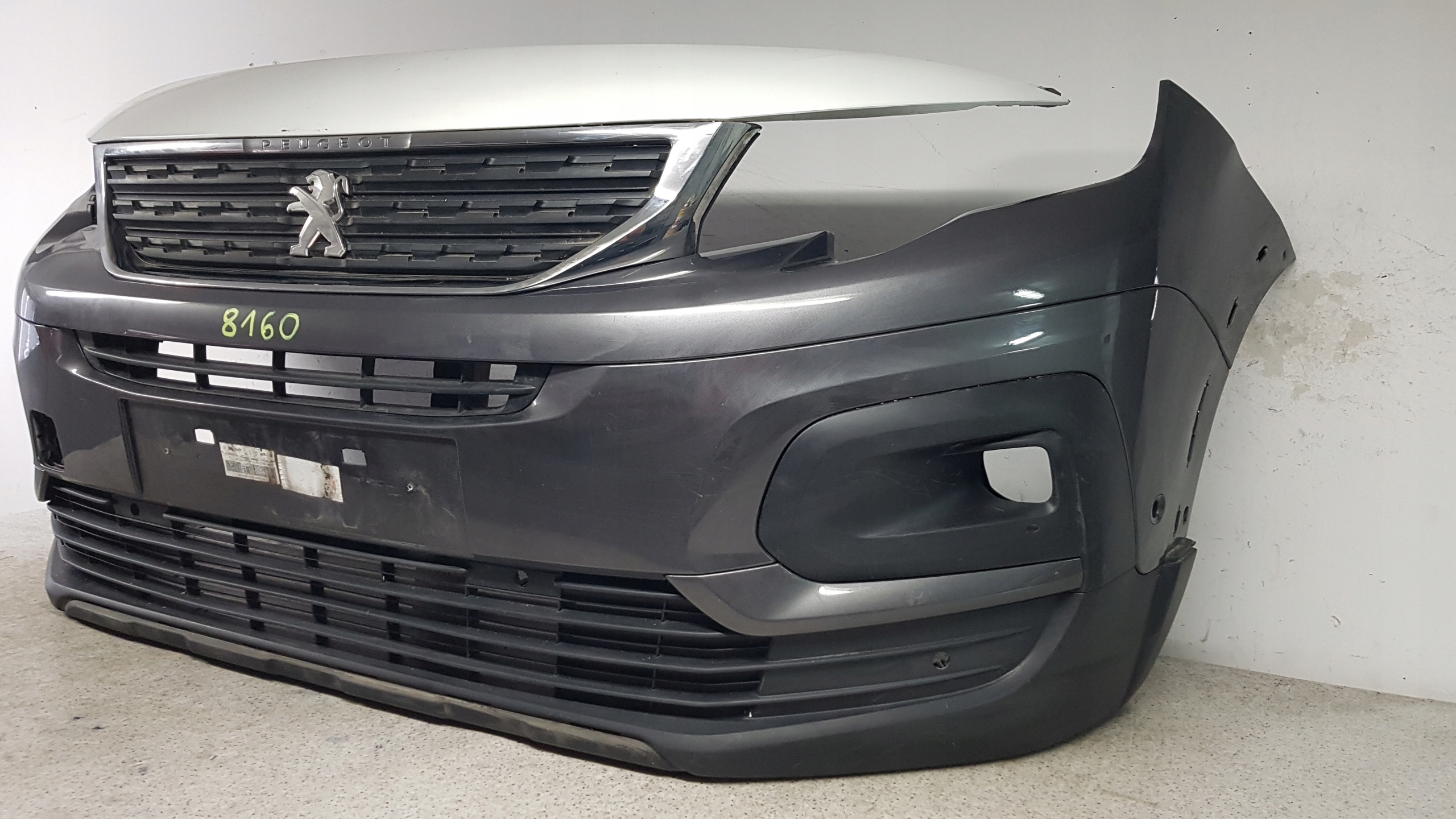 PEUGEOT RIFTER 4 IV 2020 - bumper front 8160