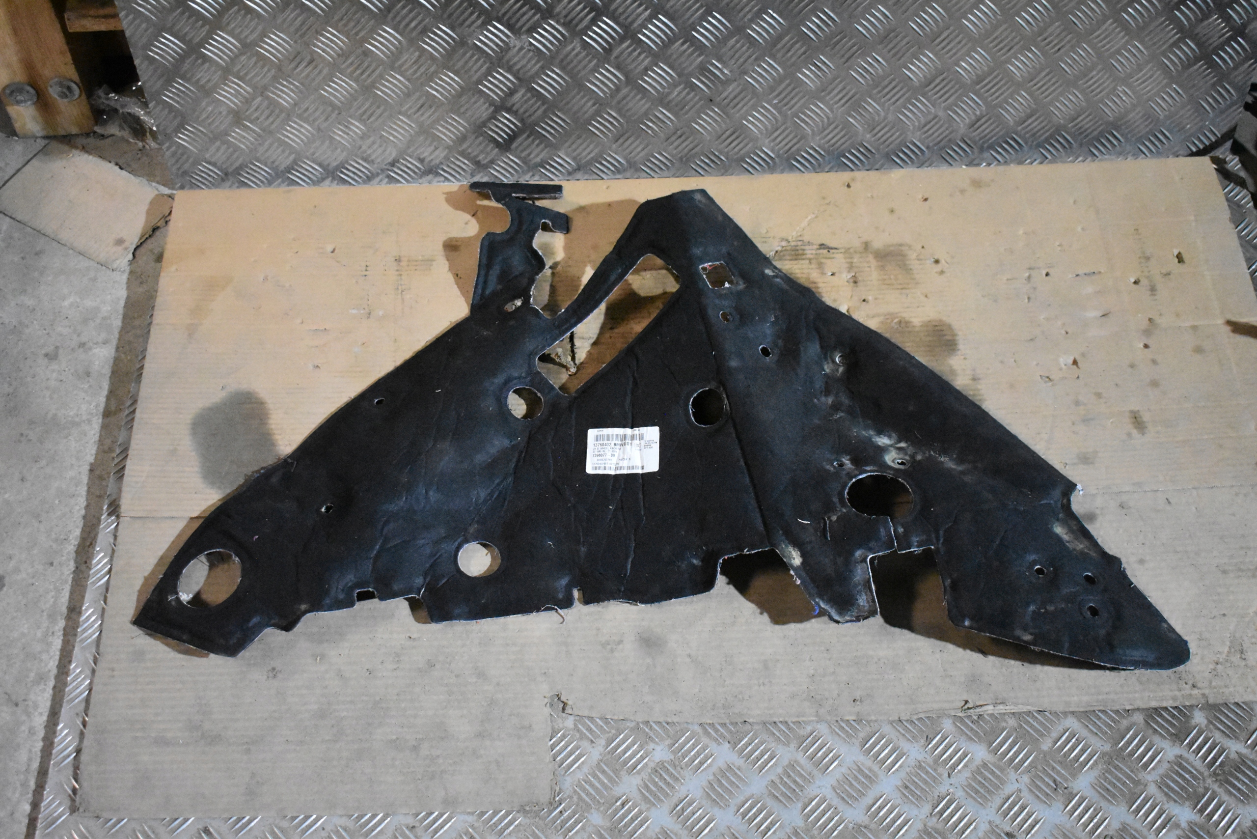 IDEALNE hangszigetelő hátsó bal BMW G01 G02 1