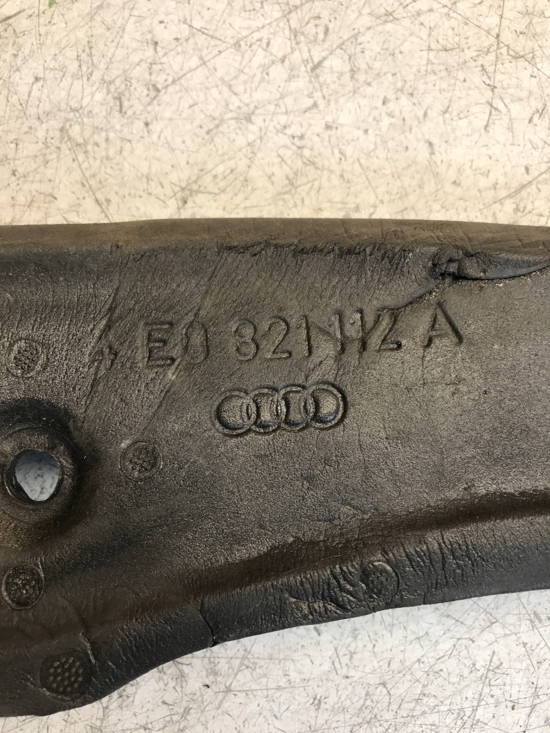 Insonorisation Aile Droite Avant AUDI A8 D3