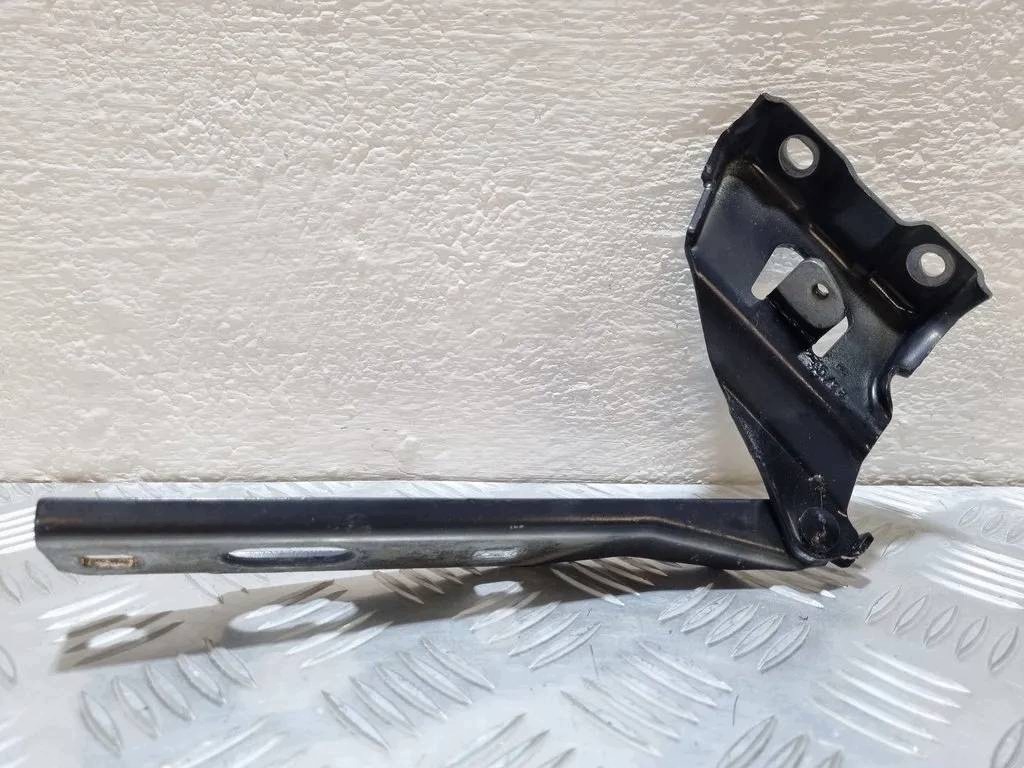 hinge bonnets right side Audi A5 8T 2008 8T0823302D
