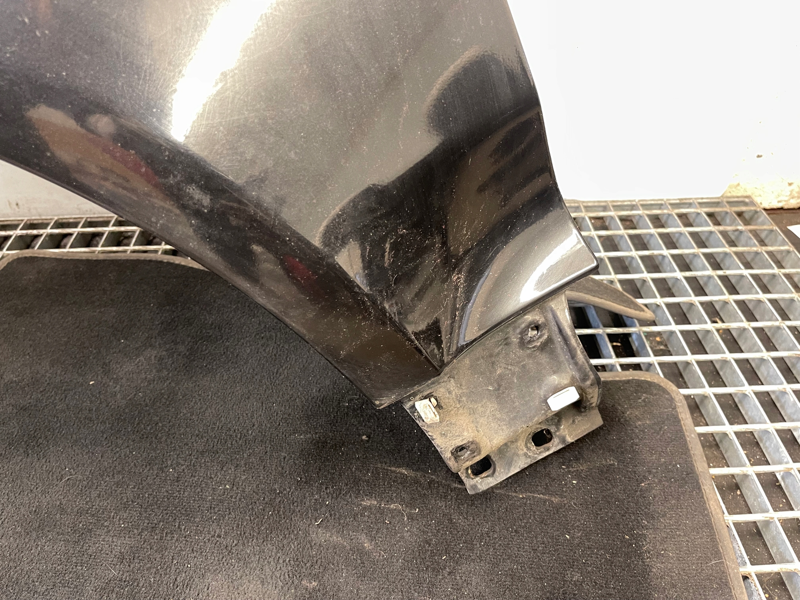 VW TOUAREG 7L fender left front front LC9Z 02