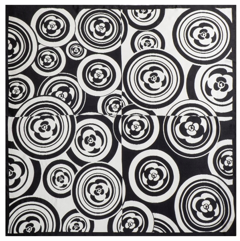 Dámský hedvábný šátek velký 100% hedvábí 110 x 110 cm s geometrickým vzorem