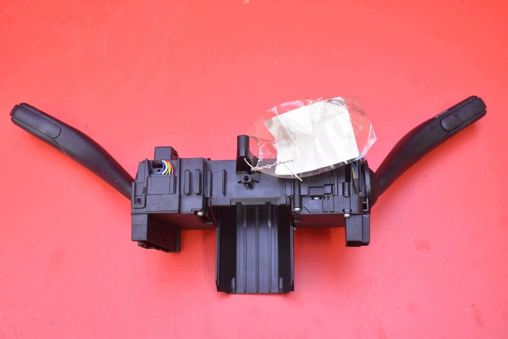 commande levier commodo sous volant PAJAK 1S0953503P VW UP 1 et 5D HB 11-20
