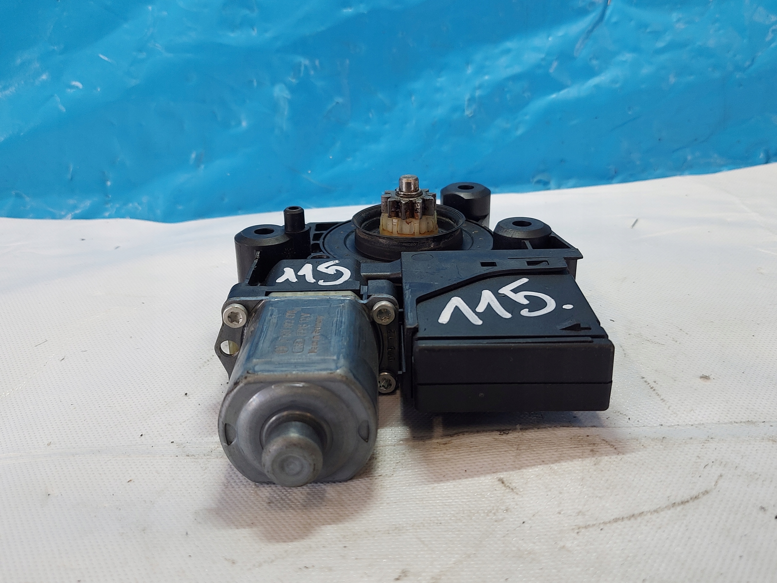 engine lifting windows MEGANE III 807301396R right front