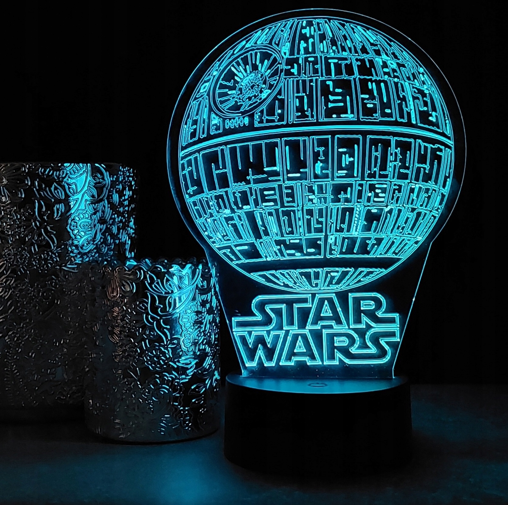 LAMPKA NOCNA STAR WARS 3D LED KOLORY RGB PILOT EAN (GTIN) 5905600901854