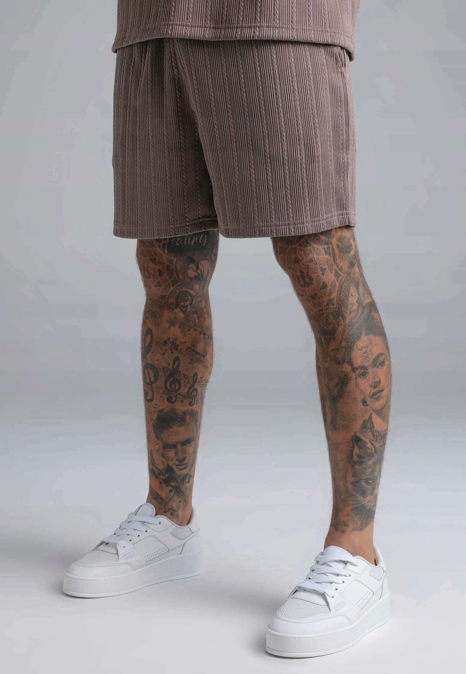 Siksilk Kraťasy hnědé Textured Shorts SS-29077 velikost XL