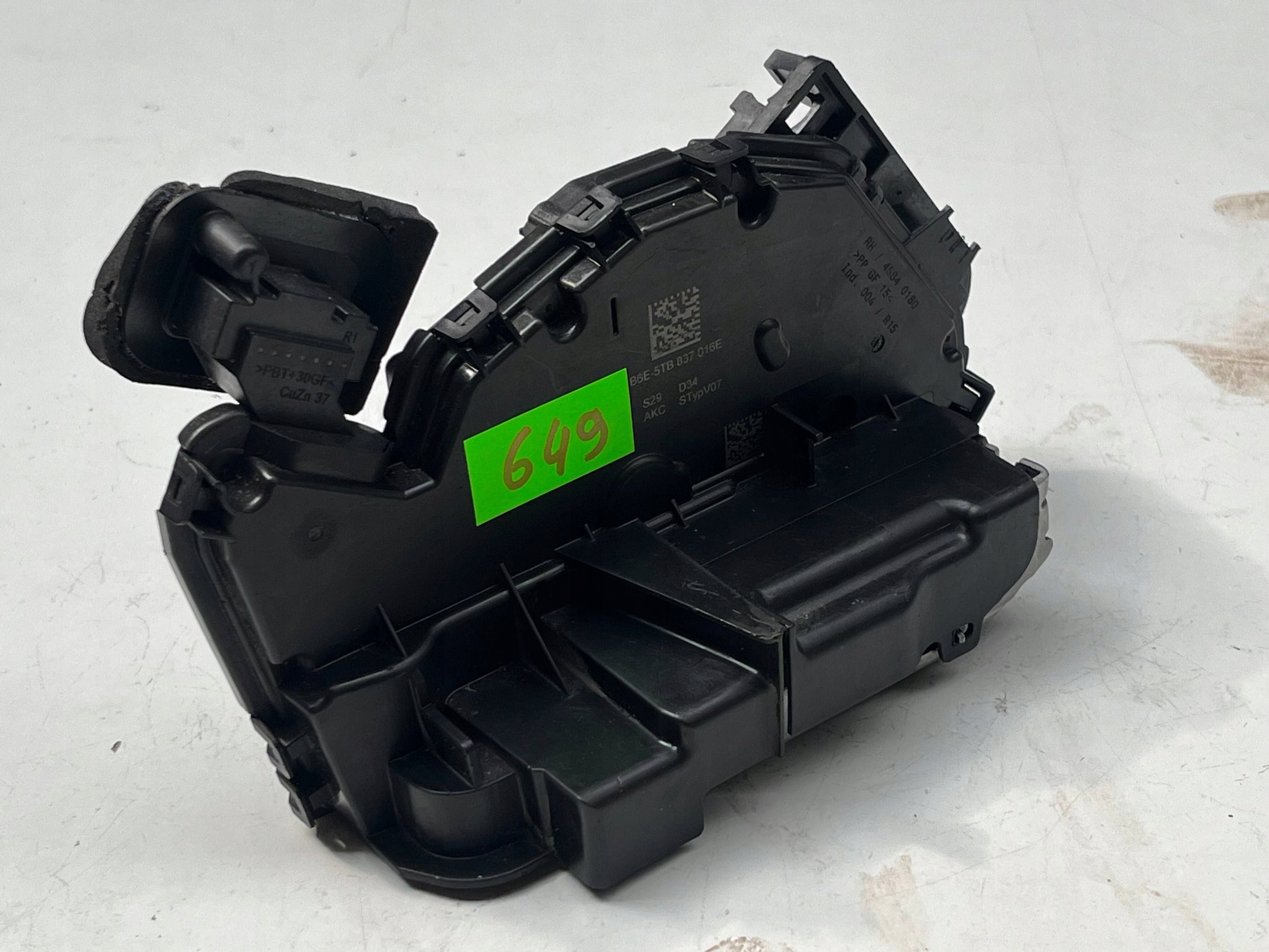 VOLKSWAGEN SEAT SKODA lock door right front 5TB837016E @M