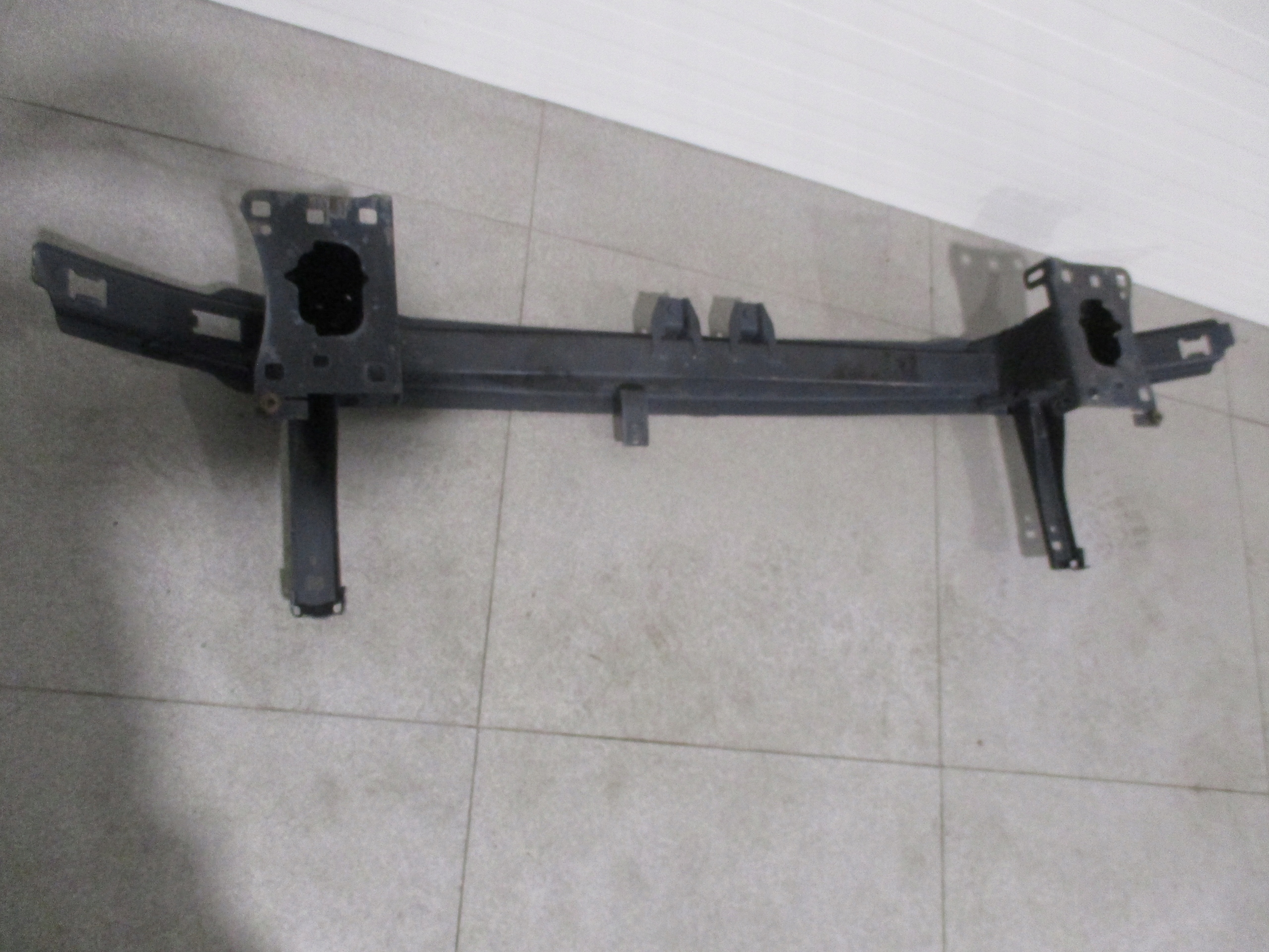 sider front VW Touran III 5TA 2015r- 5TA807611