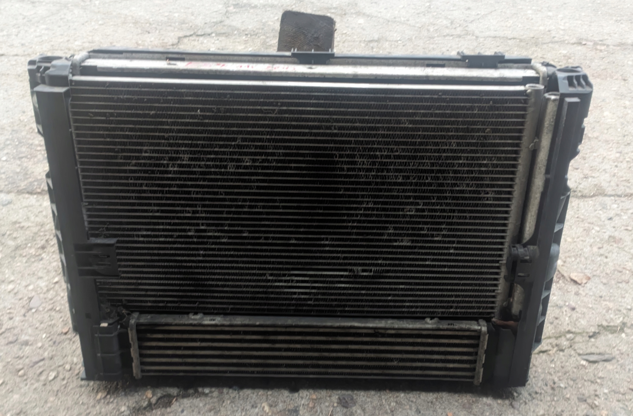 BMW E87 2.0D 11R hűtő ventilátor 9229021
