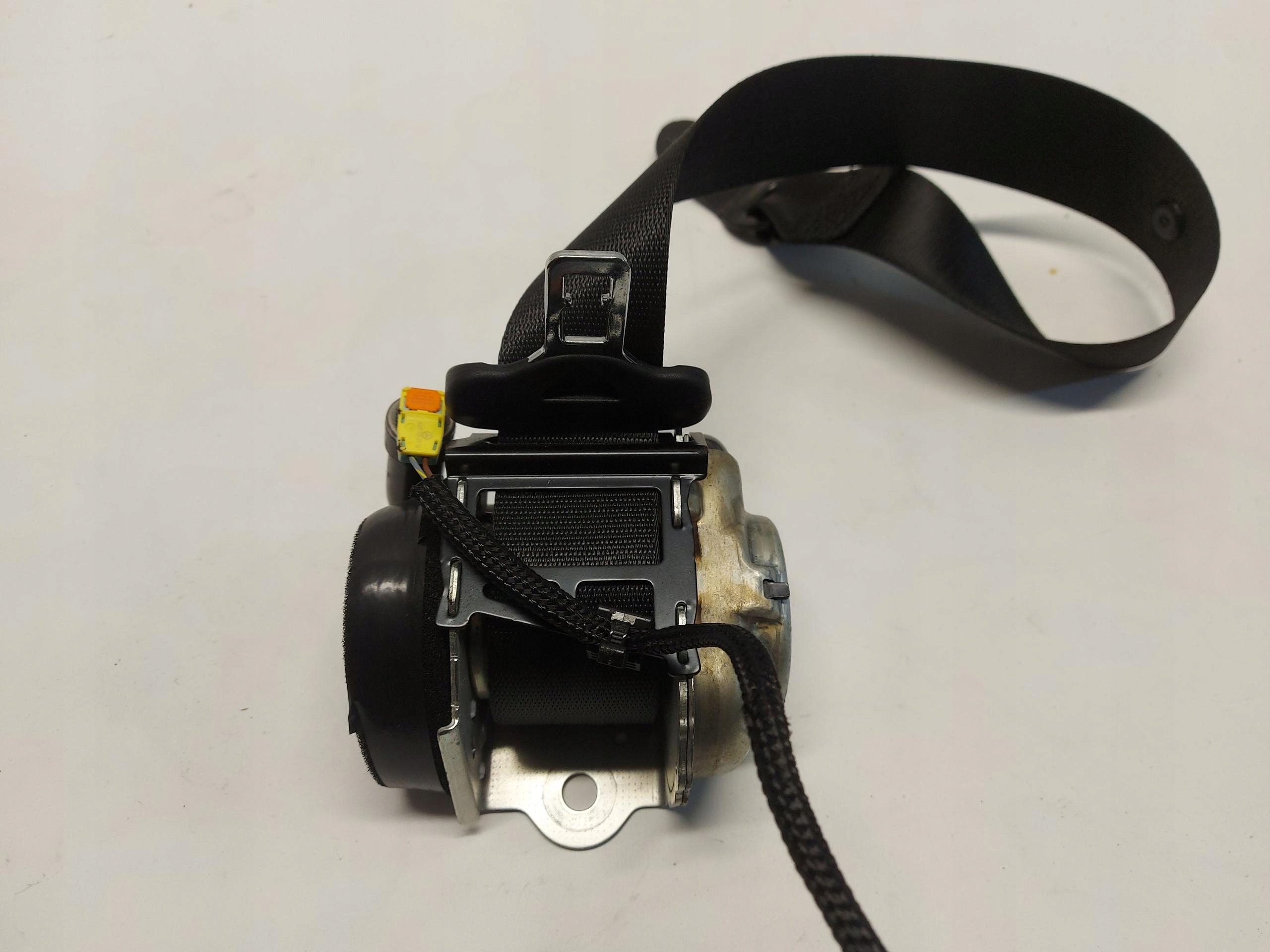 Mercedes EQA 250+ W243 Gurten Sicherheits links heck