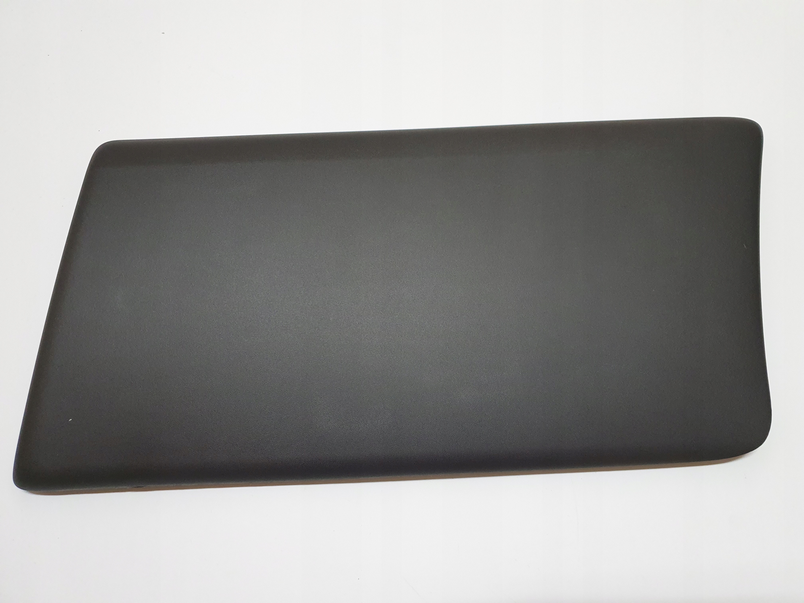 LISTWA LEWA TYŁ PRZED KOŁEM TRAFIC VIVARO 01-