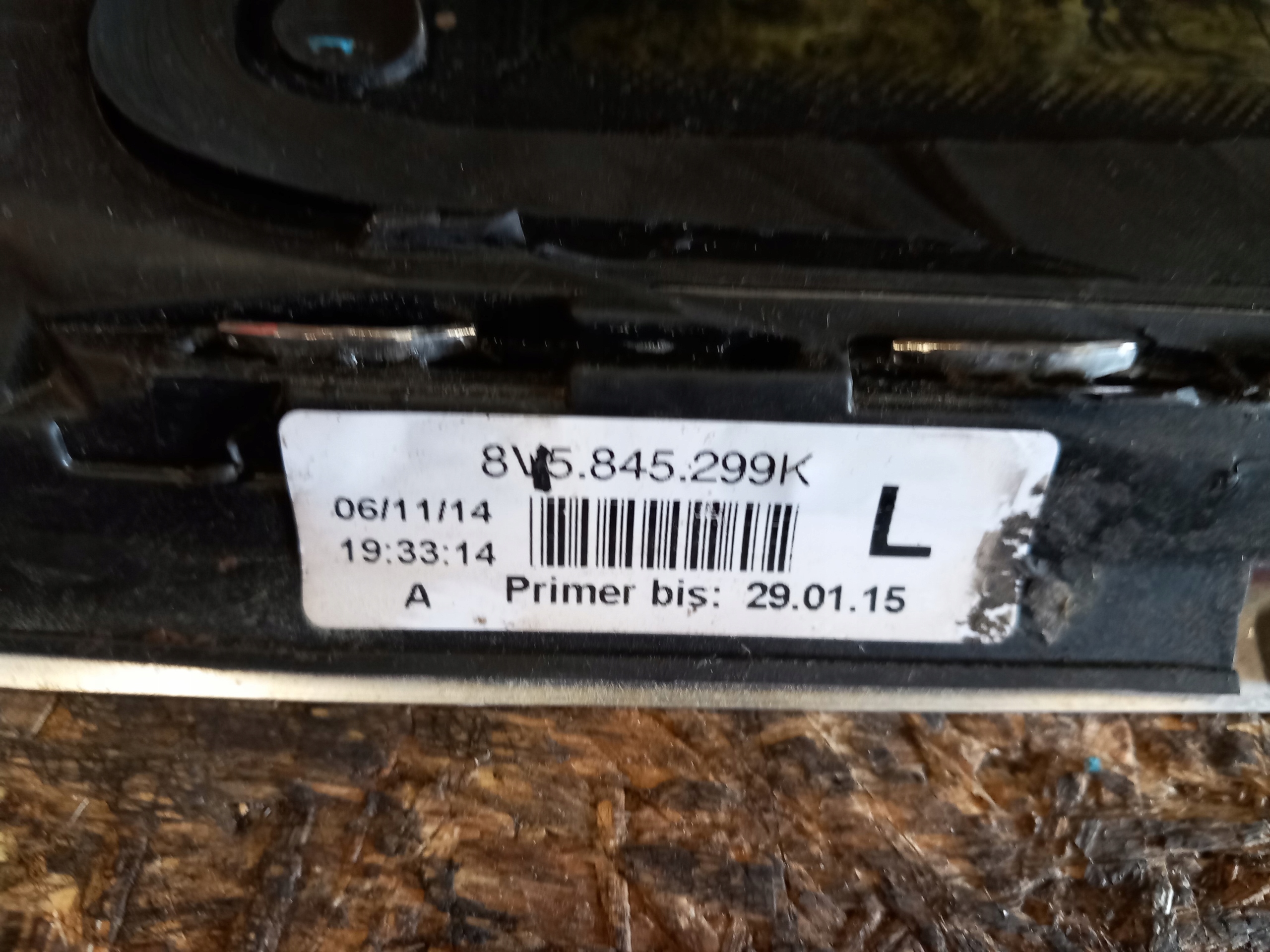 AUDI A3 8V sedan window bodywork rear part left CHROM