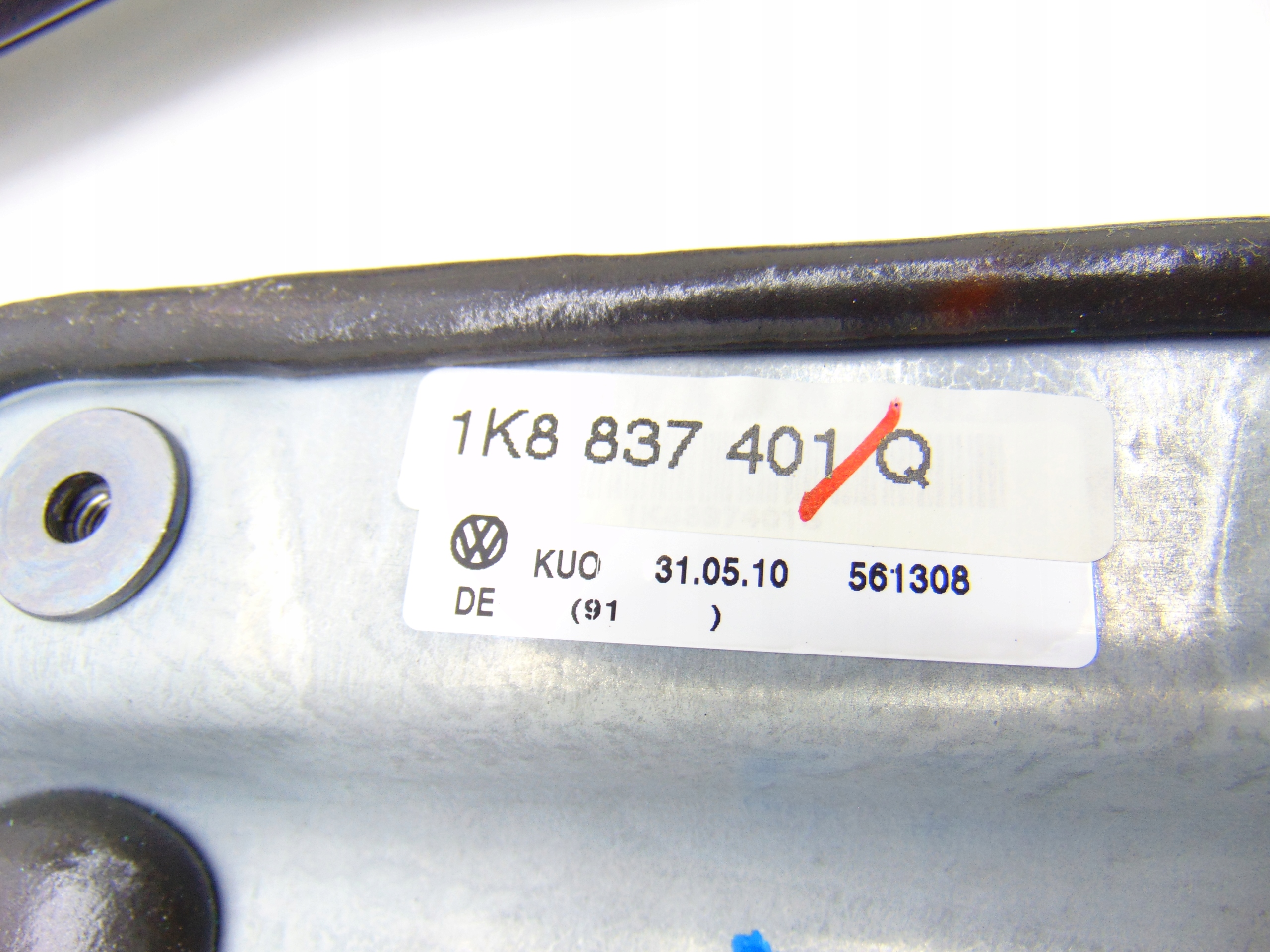 MECHANIZM SZYB LEWY PRZÓD PRZEDNI VW SCIROCCO III 1K8837401Q Typ samochodu Samochody osobowe