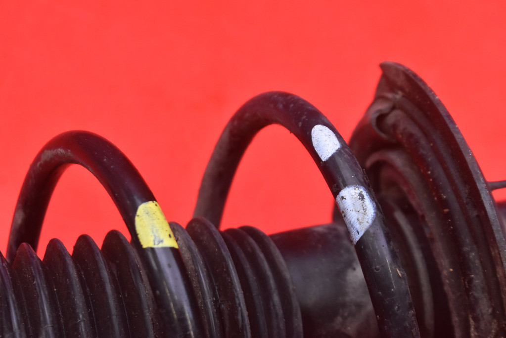 shock absorber right front 54660-A2050 KIA CEED 2 II 1.4 16V 100 KM 12-15