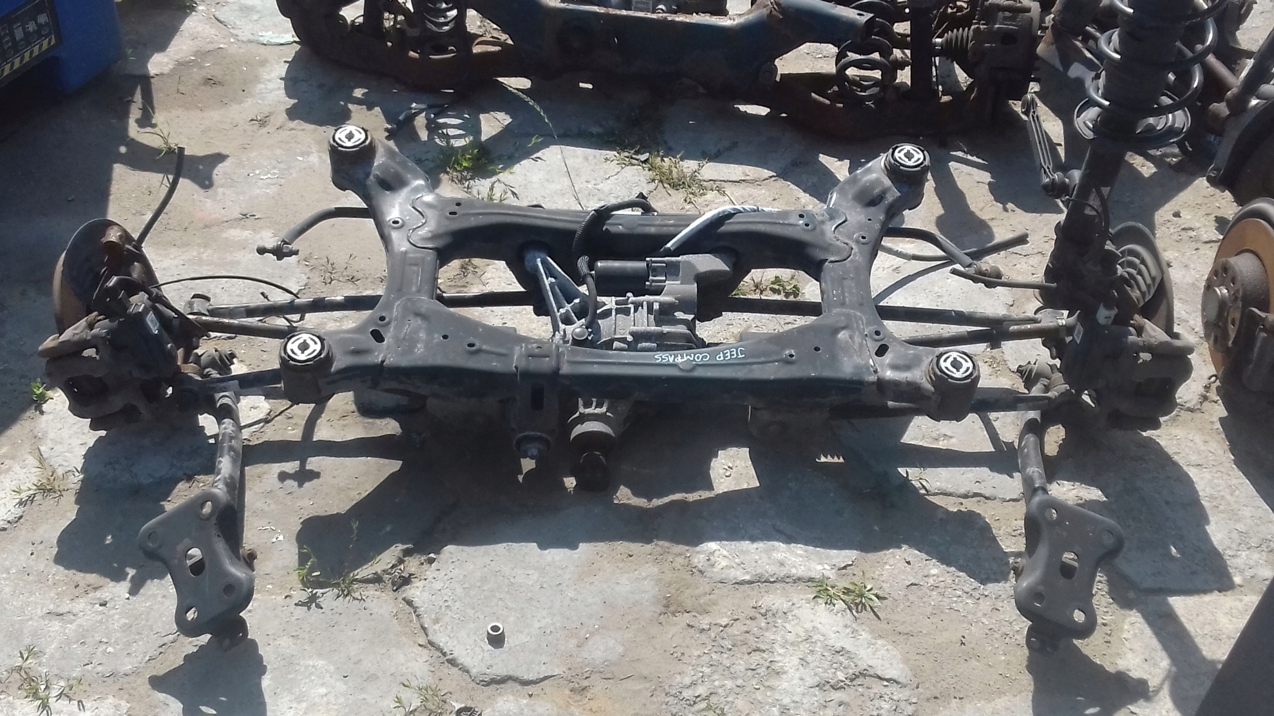 OŚ BELKA ZAWIESZENIA TYŁ TYLNE JEEP COMPASS II 4X4 Numer katalogowy części BELKA TYŁ TYLNA OŚ TYLNA