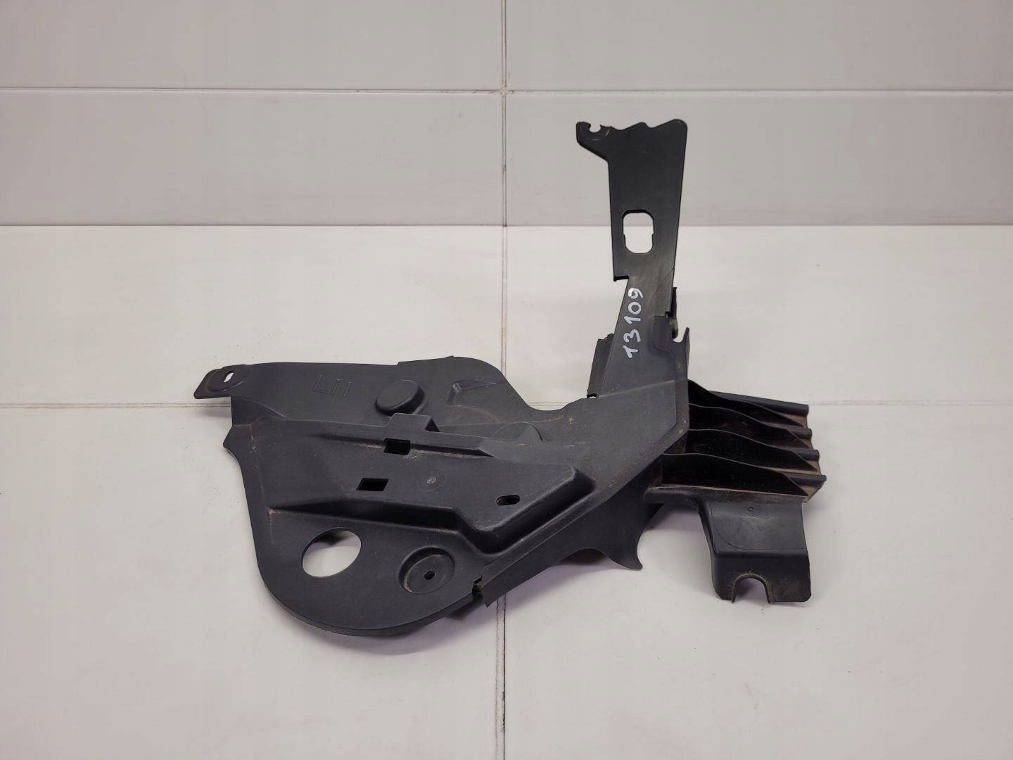 torpedo left side Ford Kuga 3 2020 LV4B-S02477-CB