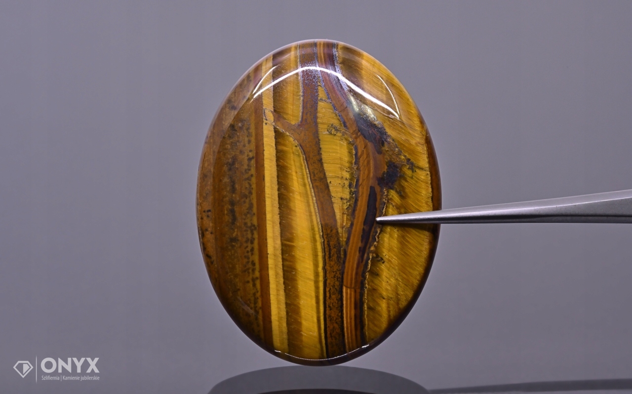 Tygří oko nízký kabošon ovál 40x30 mm