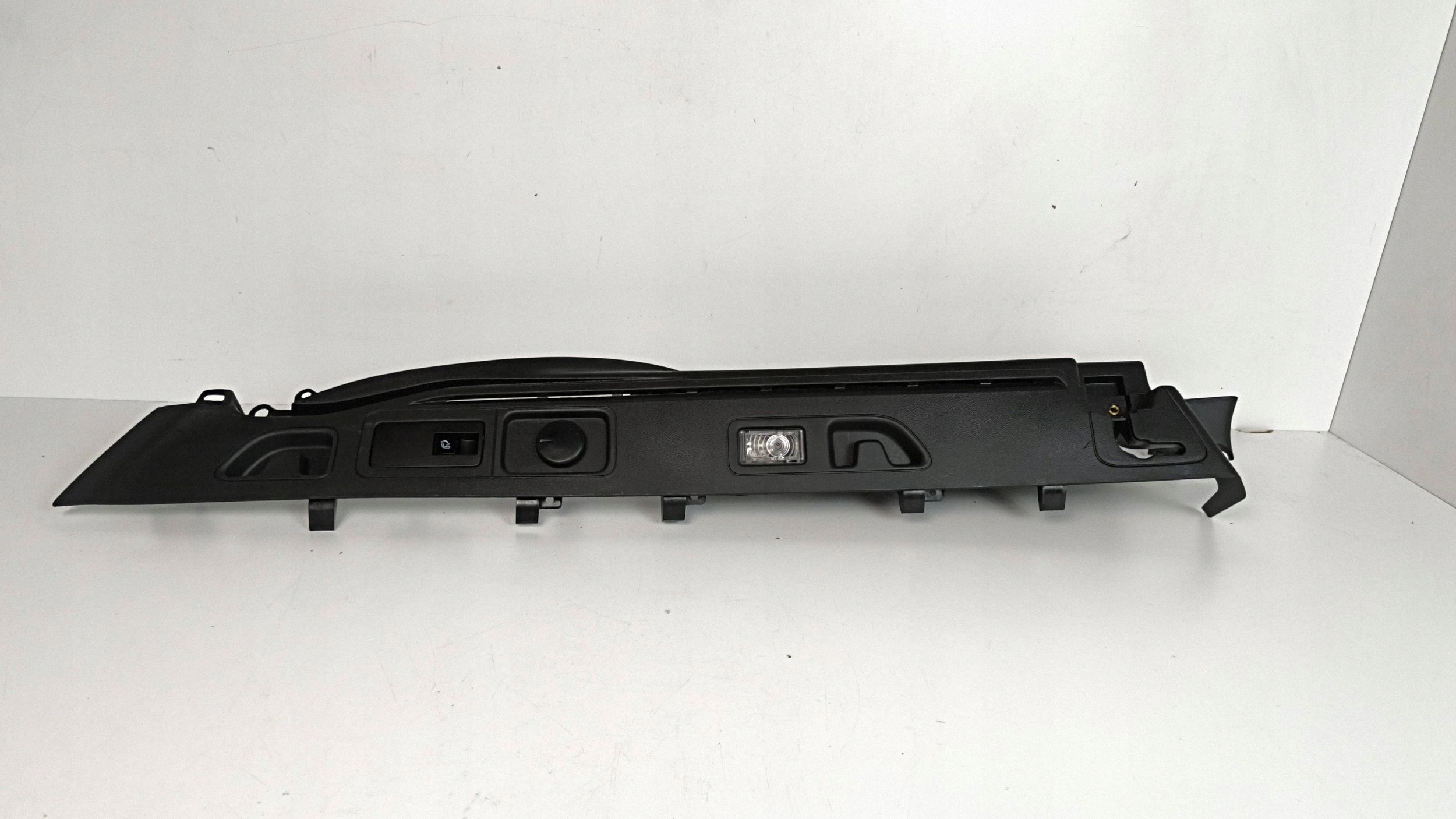 Opel Insignia B side holder rolety boot left rear part 39010367