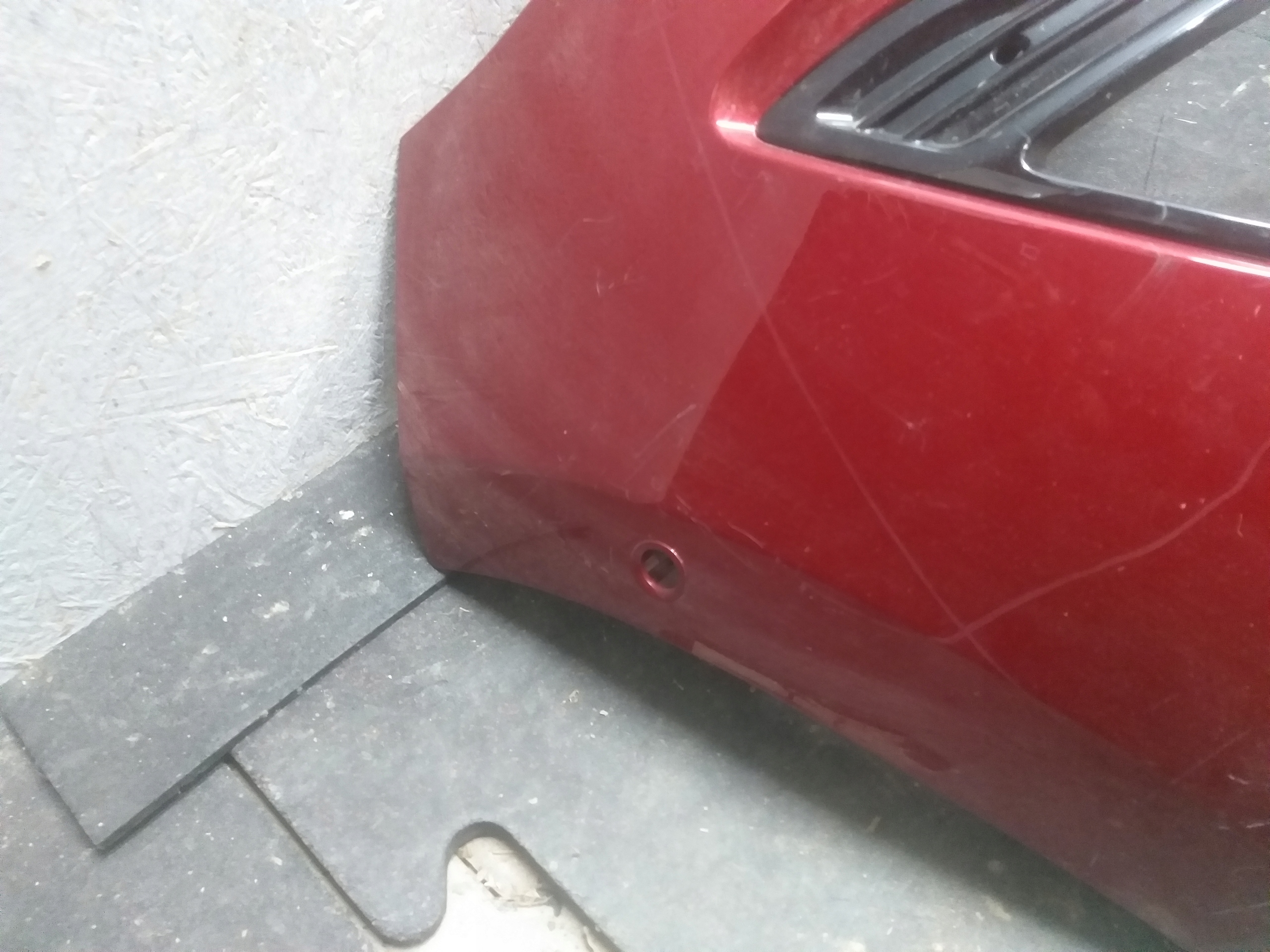 nárazník predok FORD FIESTA MK8