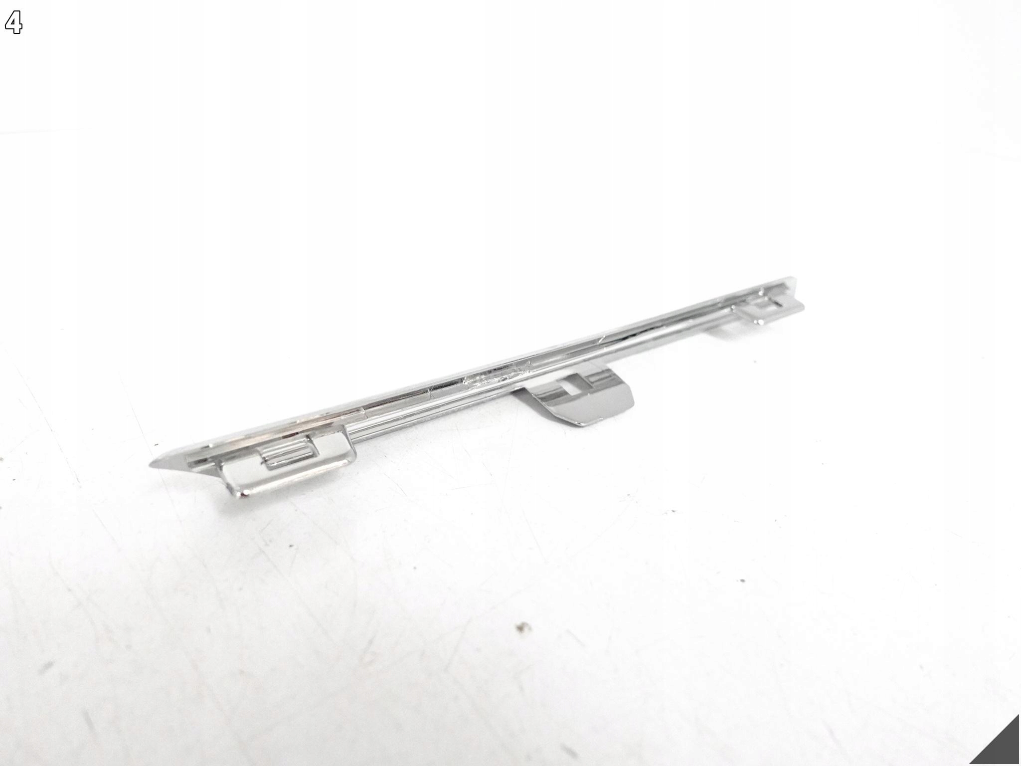 RENAULT MEGANE IV 4 16-20 moulding CHROM GRILLA grille front left