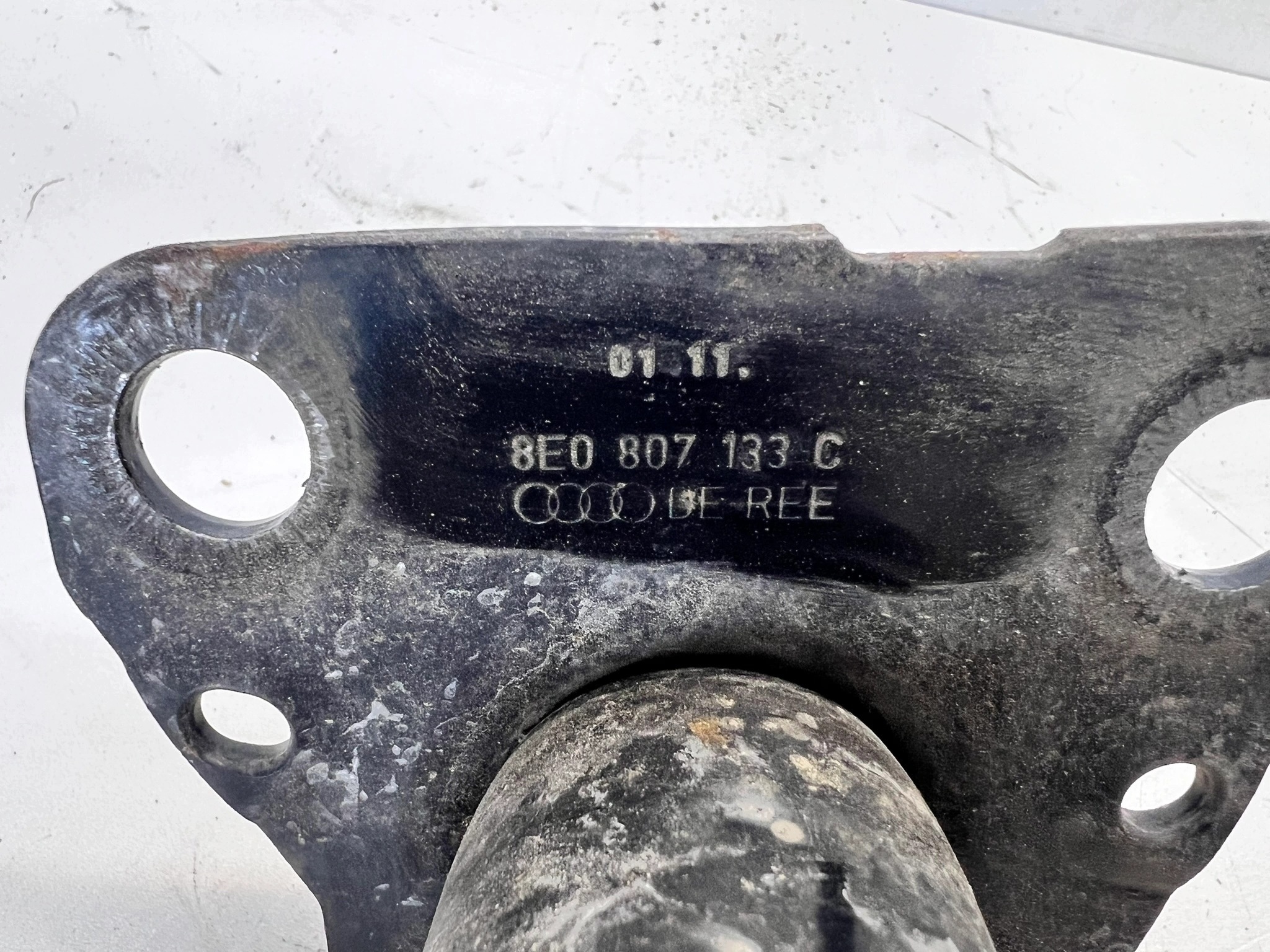 sider below bumper front AUDI A4 B7 8E0807109J 8E0907133C 8E0807134C