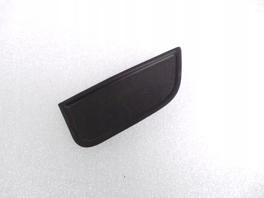 156128842 - Вставка двери коврик Альфа Стельвио правый