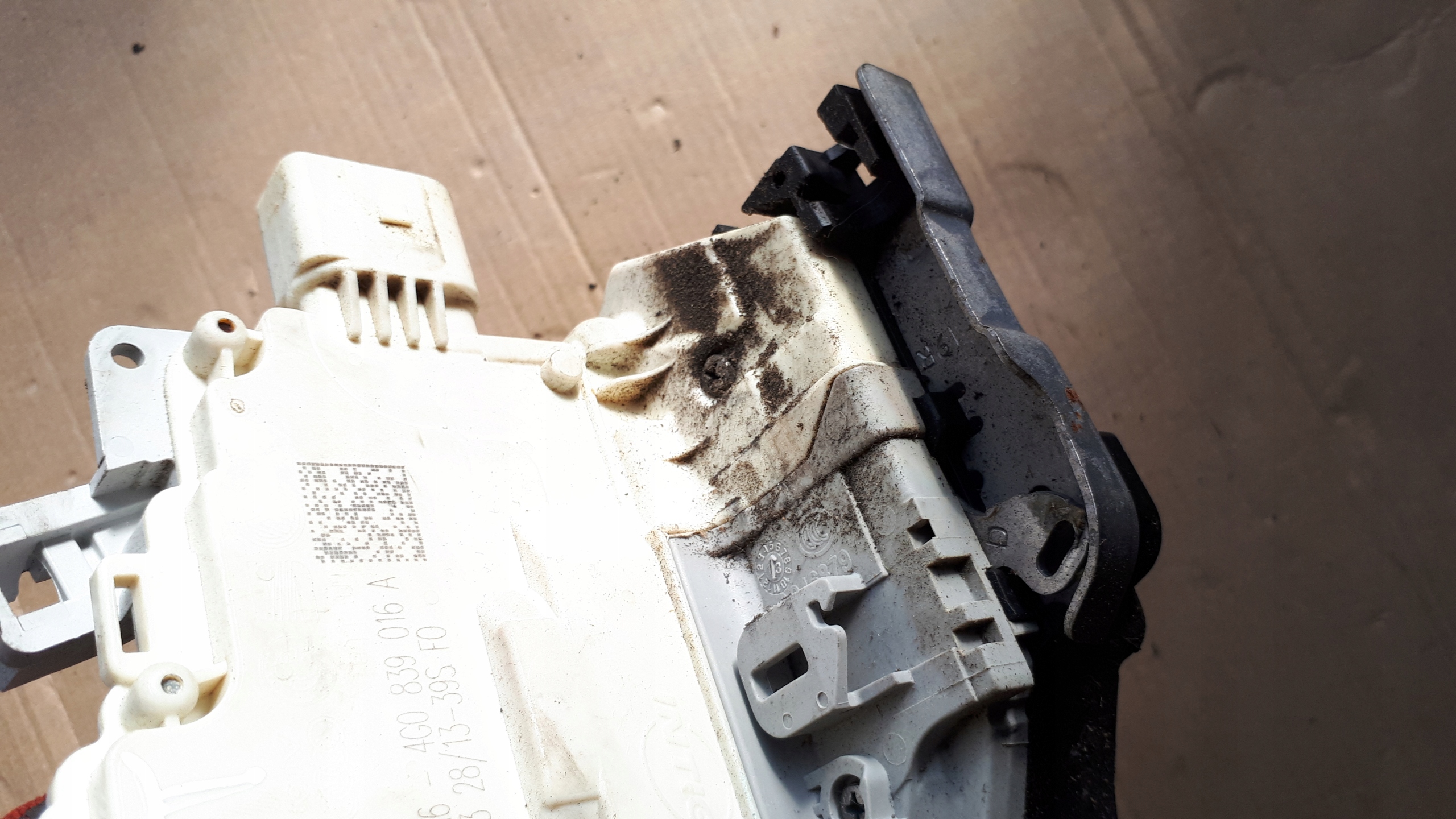 A6 C7 4G lock door right rear part 9 PIN 4G0839016A