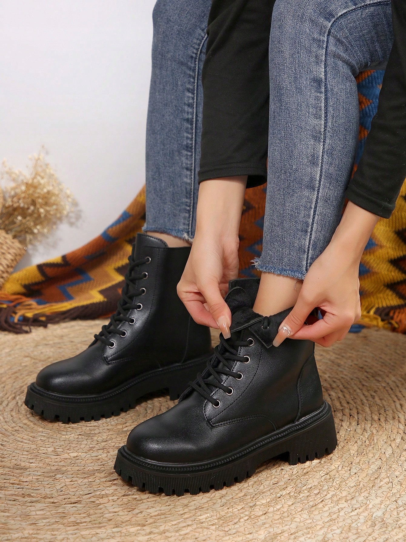 Šněrovací pracovní boty zateplené kožené černé Shein Eur 41