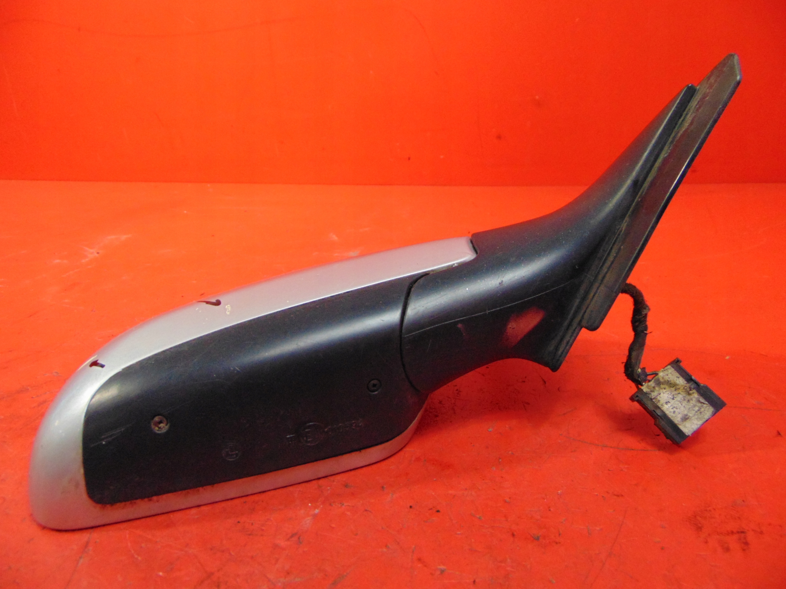 AUDI A3 8L LIFT mirror right front 5 PIN EUROPA LY7W