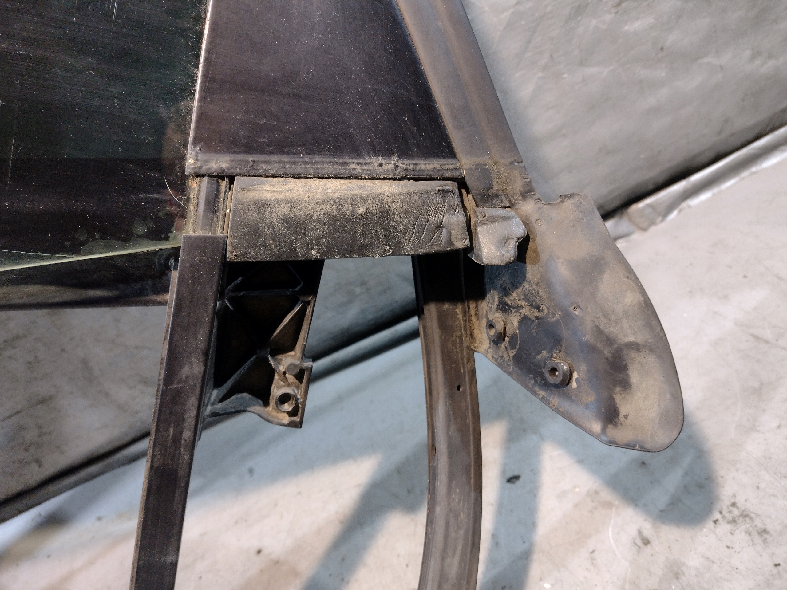 window regulator left rear part Audi A4 B7 kombi 8E0839461B