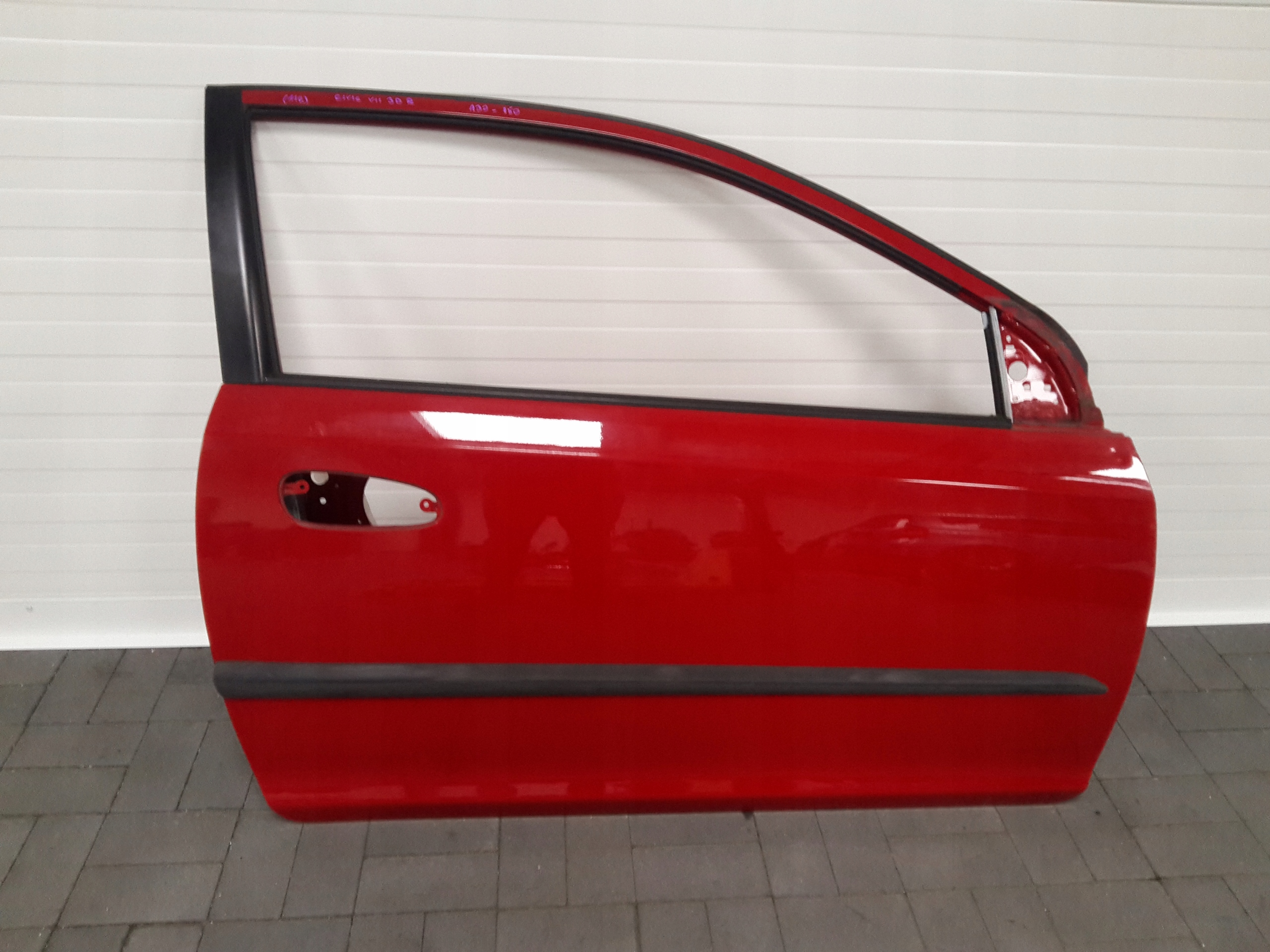 дверь правая на хонда. стойка двери автомобиля хонда хрв. Honda fit gd дверь. задняя правая дверь хонда срв 3. передняя дверь хонда фит gd1.