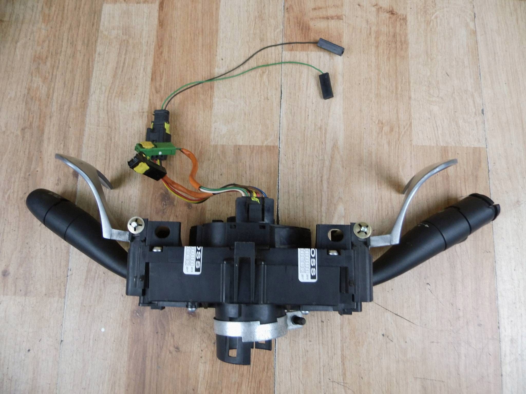 Citroen C3 e 2002-2005 PALETTE CAMBIO DEVIO LUCI DEVIO Interruttore comando luci indicatori di direzione