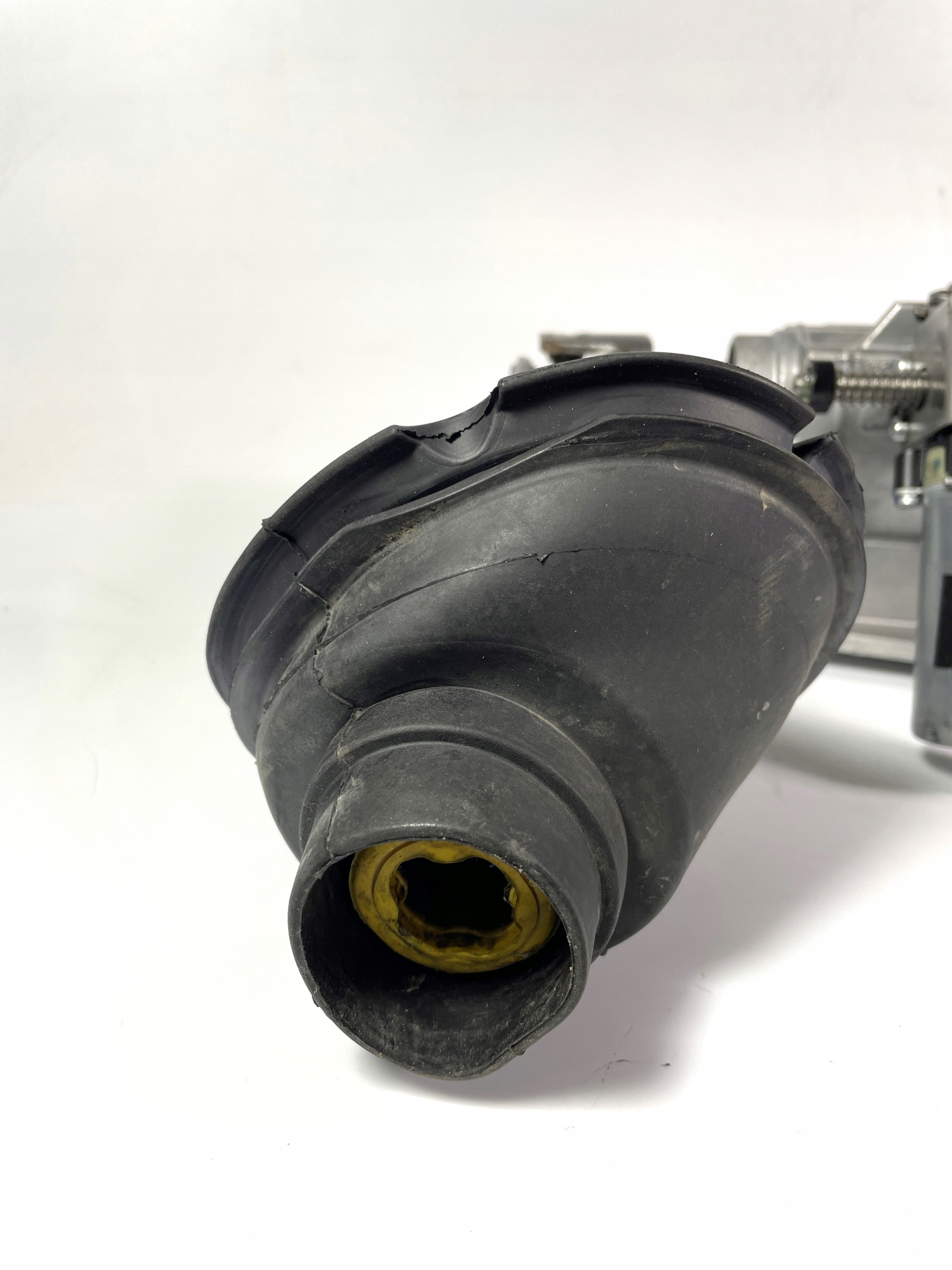 Dodge Challenger 2015-16 steering wheel rod