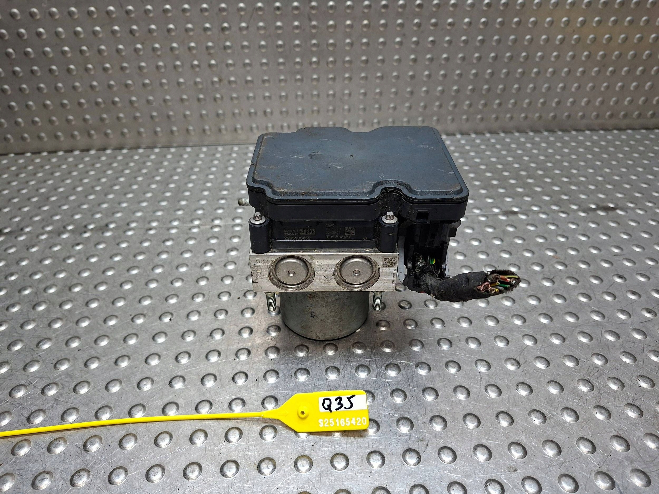 pump control unit ABS MG ZS 17- 11037575 0265956499