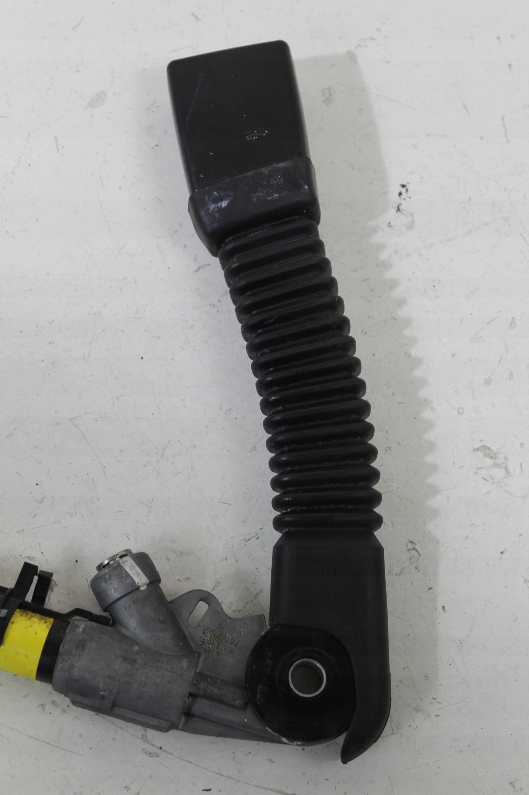 натяжитель ремень безопасности правый перед BMW X3 E83